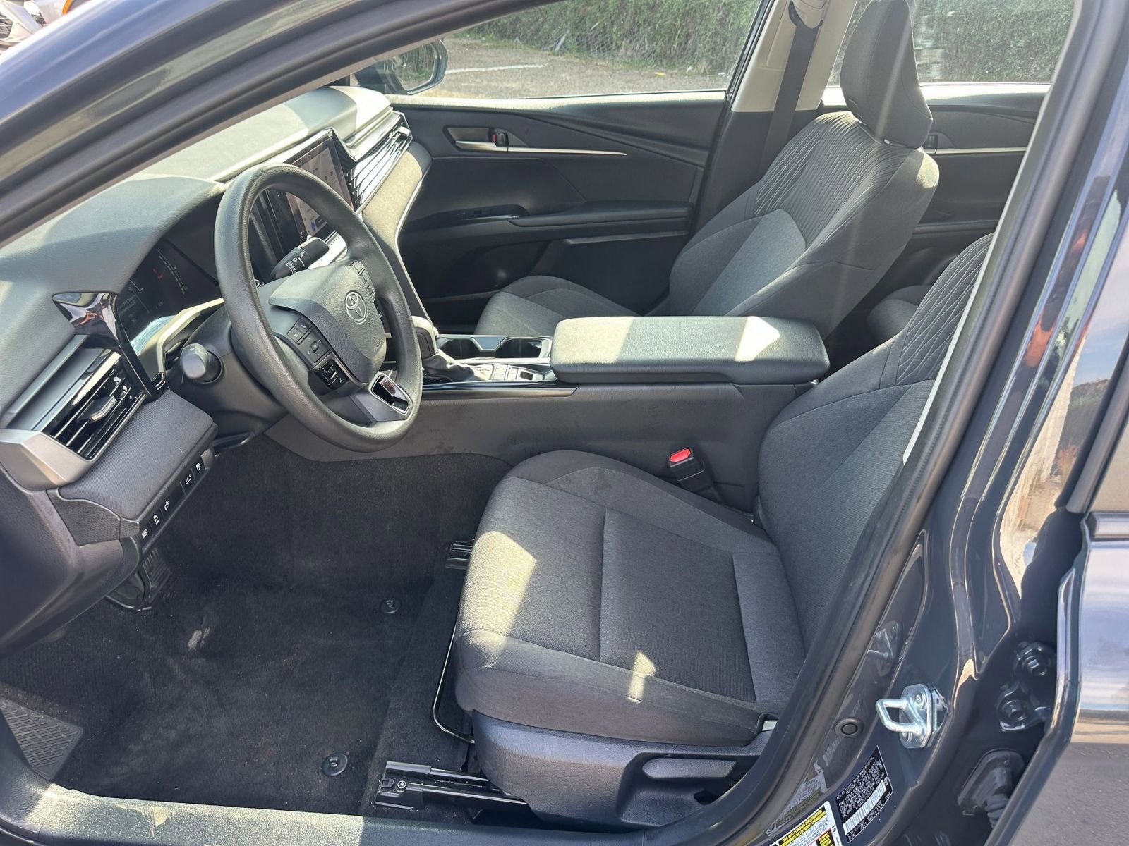 Thumbnail: 2025 Toyota Camry - 25