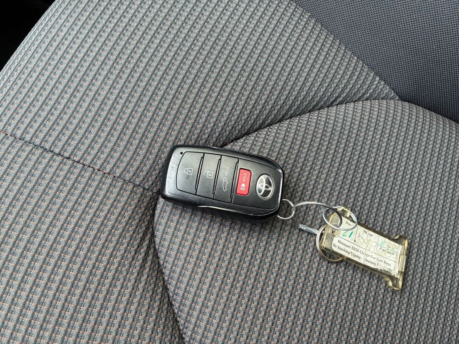 Thumbnail: 2025 Toyota Highlander - 21