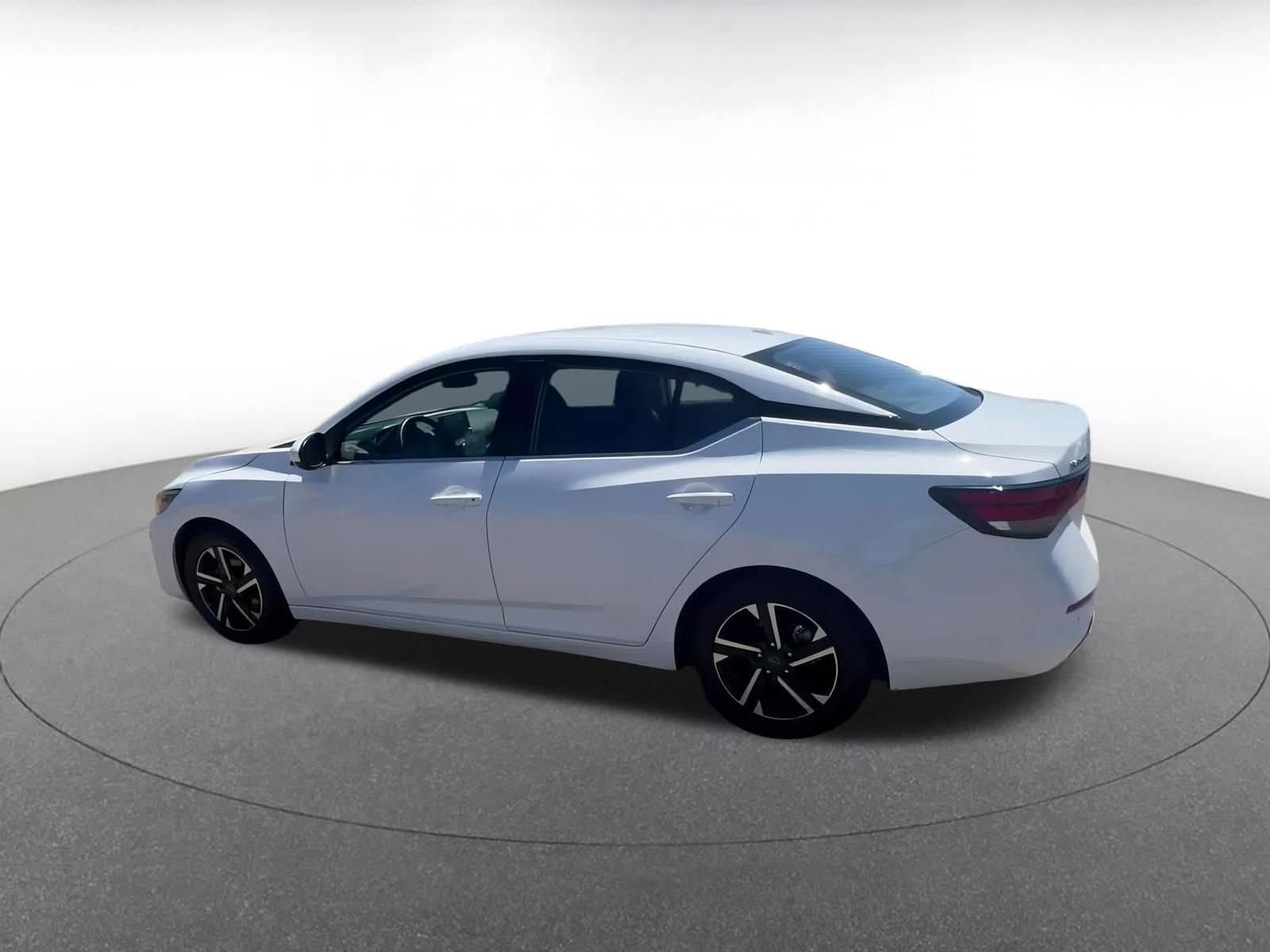 Thumbnail: 2024 Nissan Sentra - 11