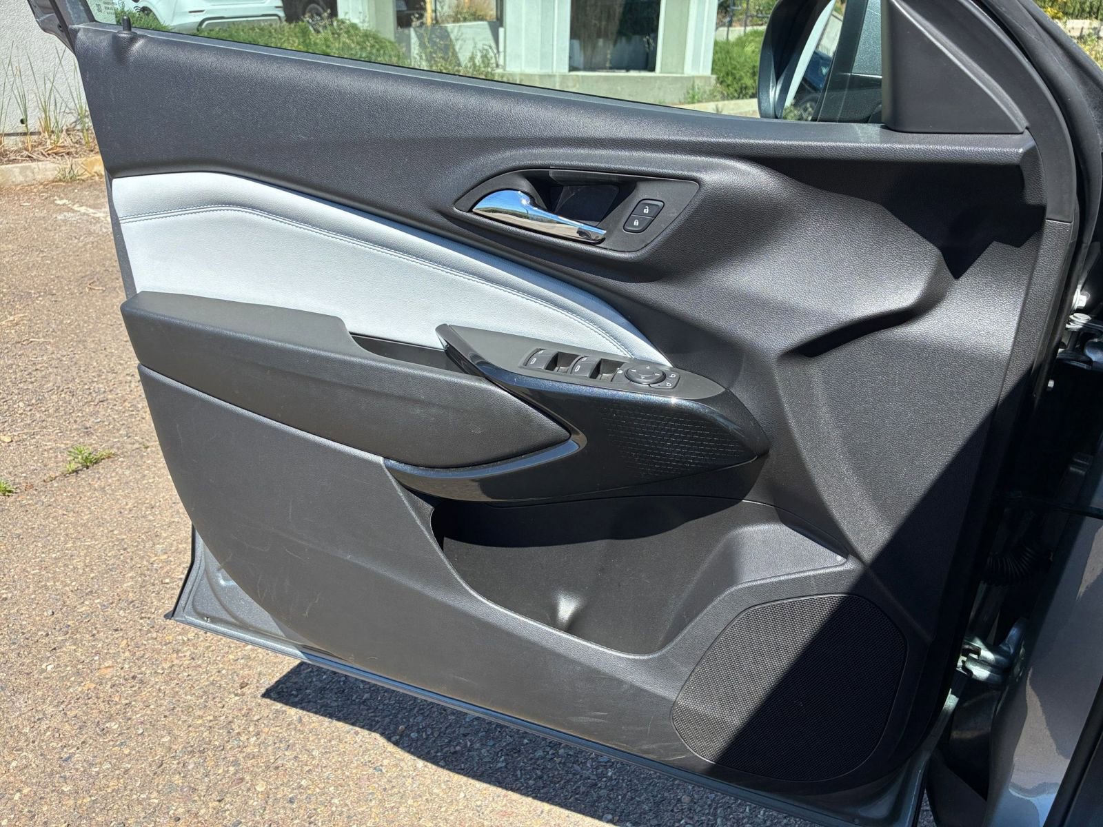 Thumbnail: 2025 Chevrolet Trax - 18