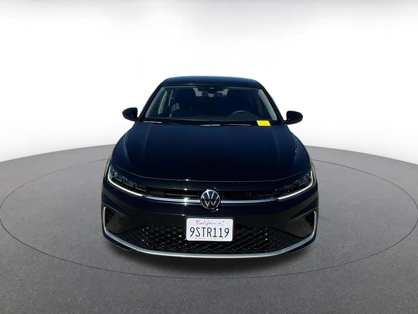 Thumbnail: 2025 Volkswagen Jetta - 3