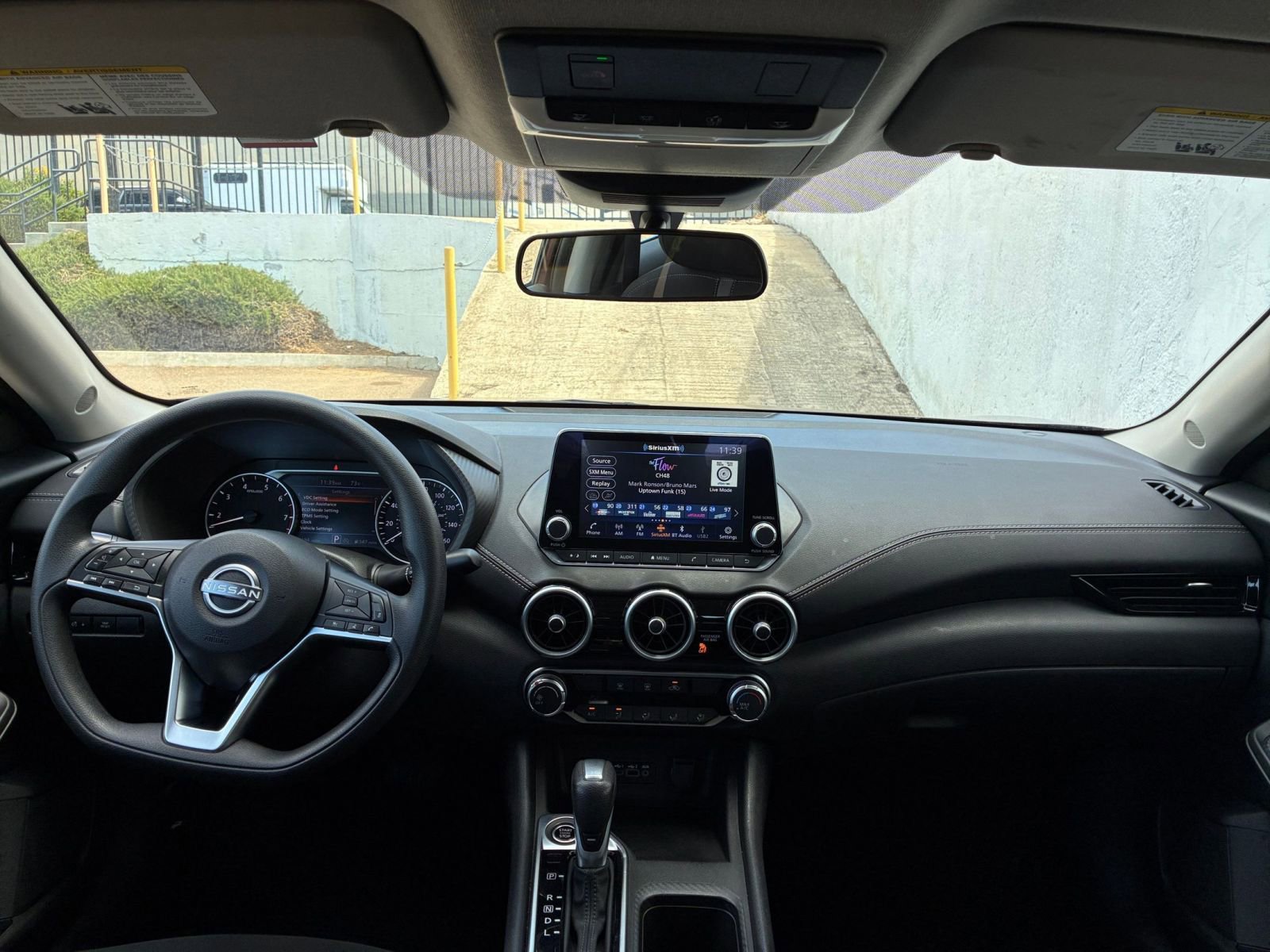 Thumbnail: 2025 Nissan Sentra - 31