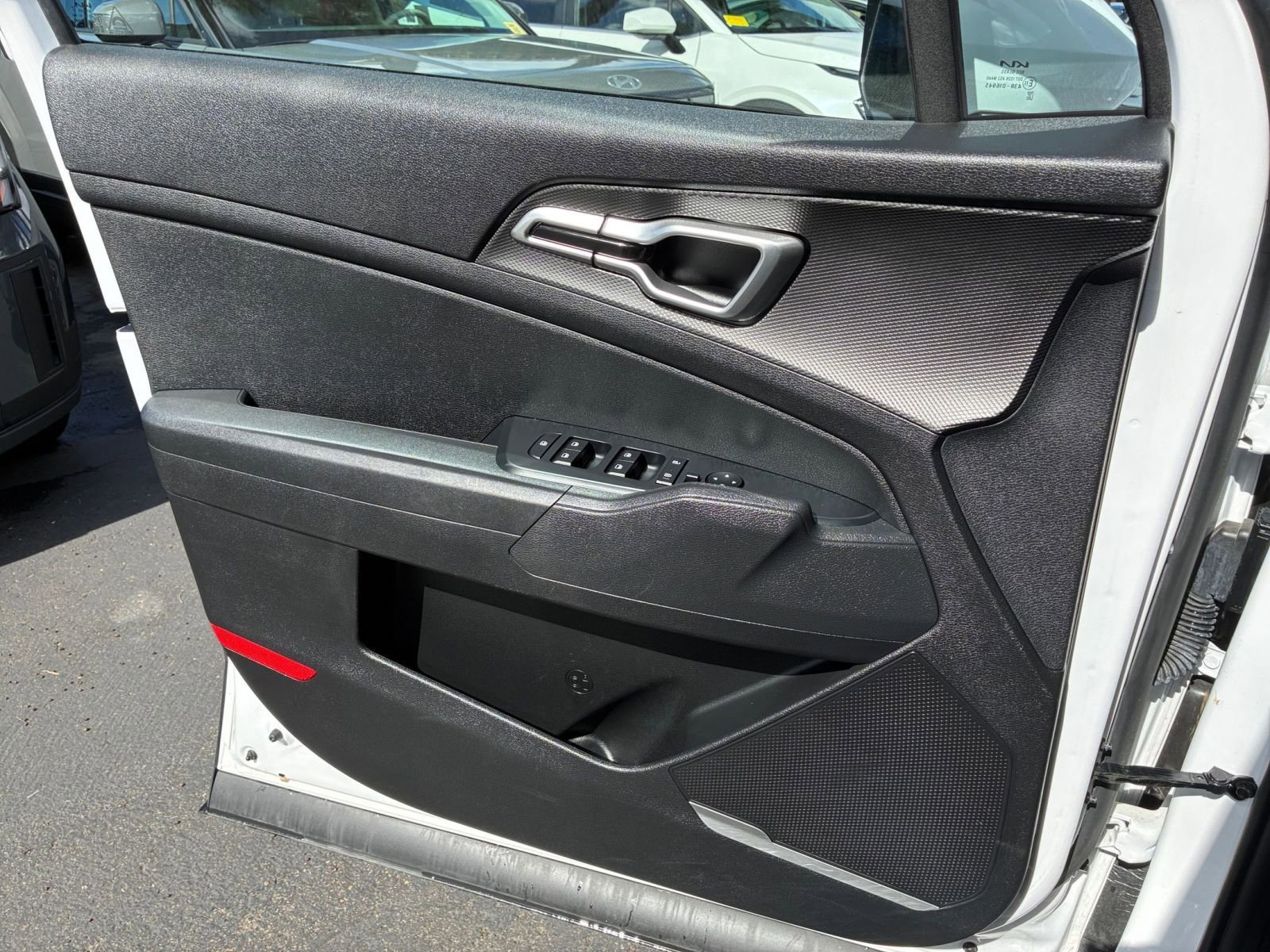 Thumbnail: 2025 Kia Sportage - 18