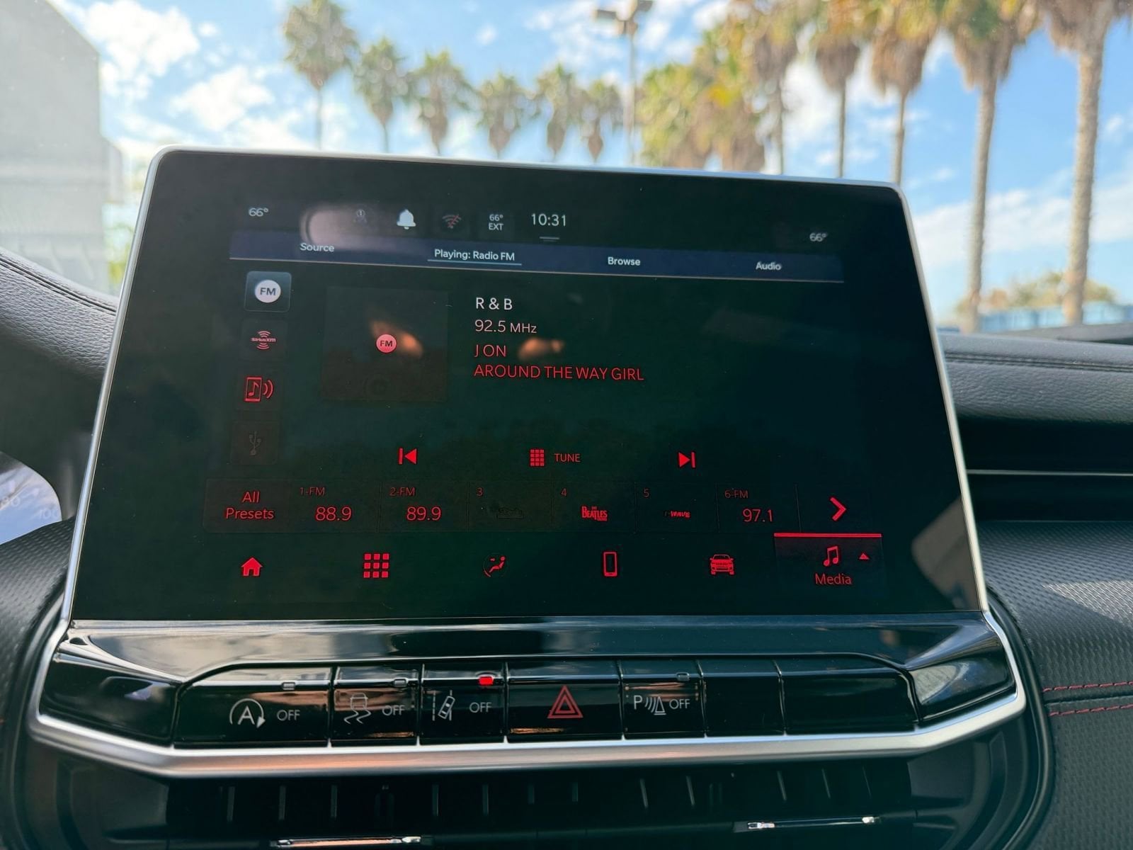 Thumbnail: 2025 Jeep Compass - 21