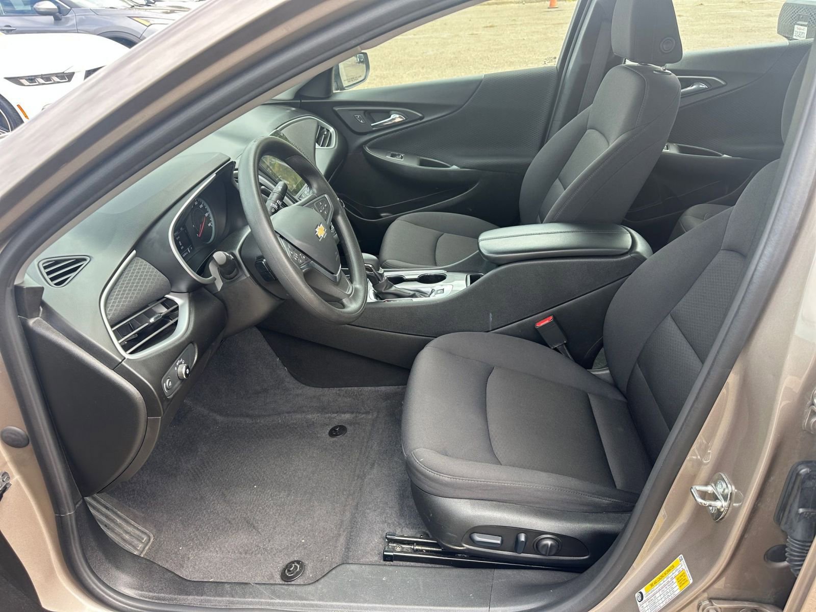 Thumbnail: 2024 Chevrolet Malibu - 27