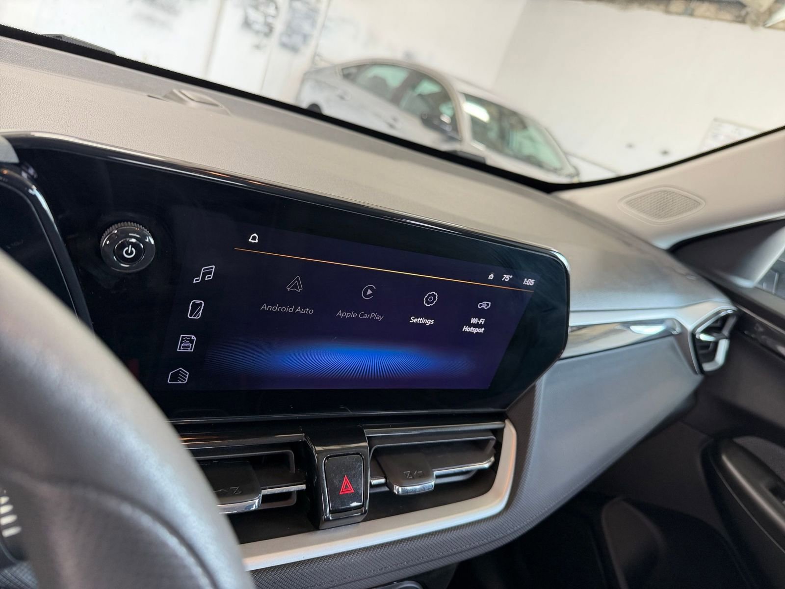 Thumbnail: 2025 Chevrolet TrailBlazer - 21