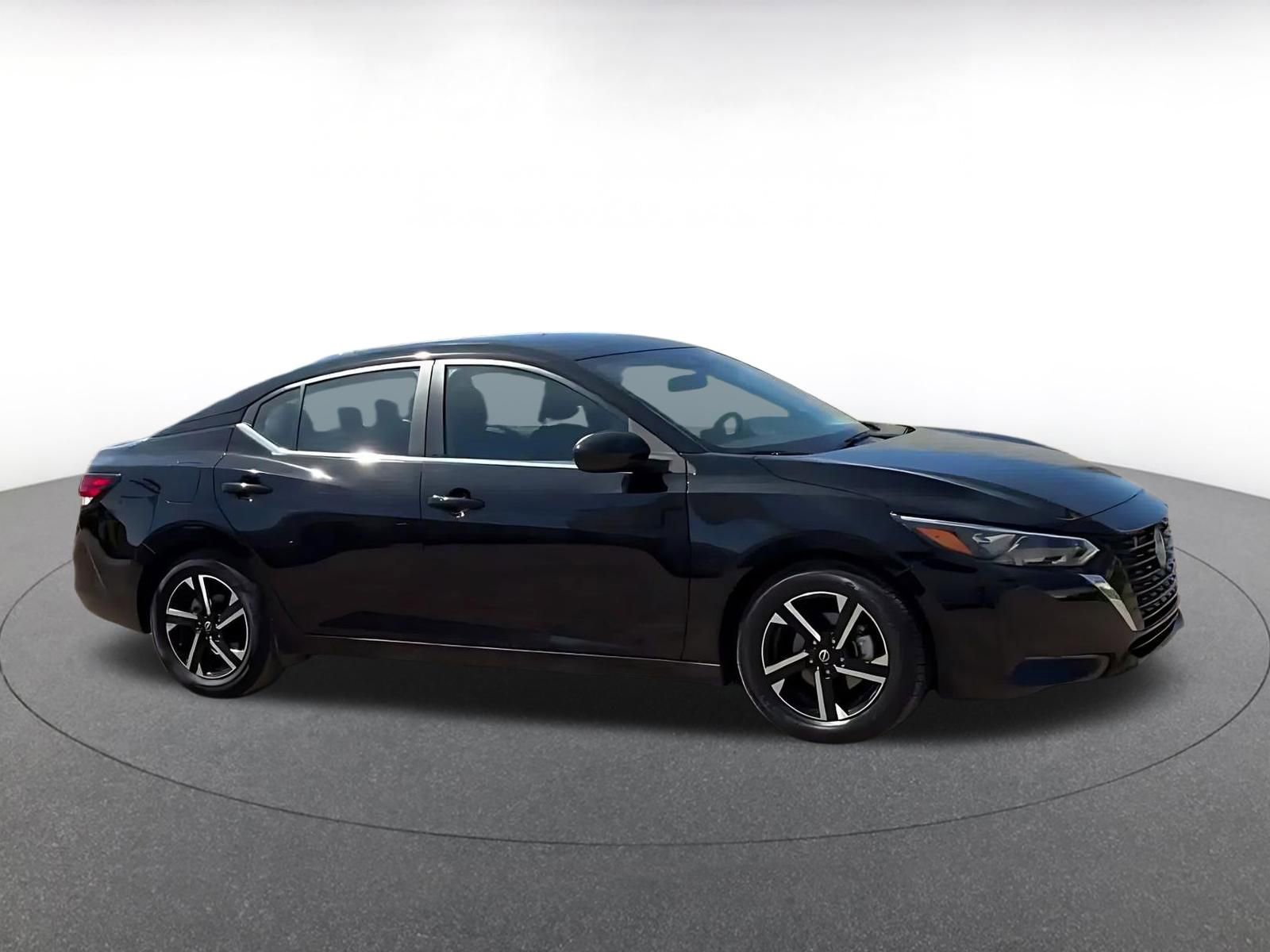Thumbnail: 2025 Nissan Sentra - 16