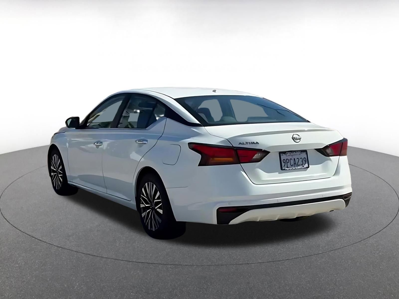 Thumbnail: 2025 Nissan Altima - 11