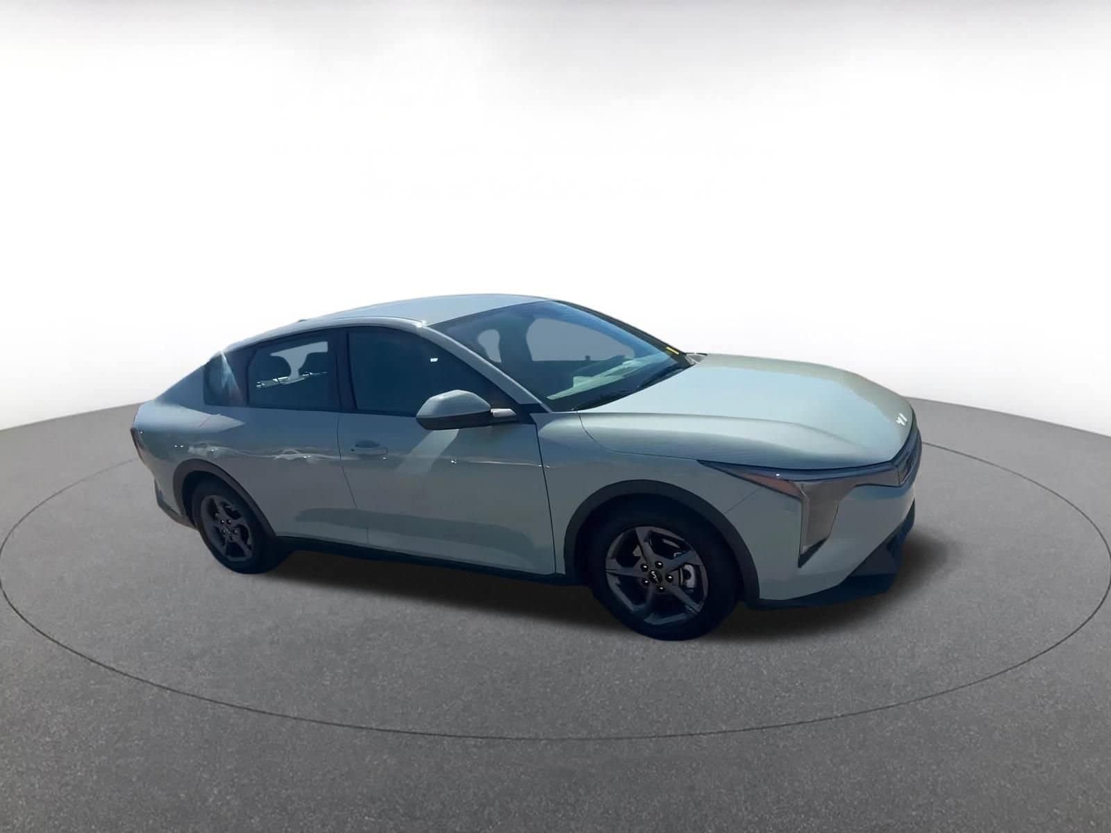 Thumbnail: 2025 Kia K4 - 2