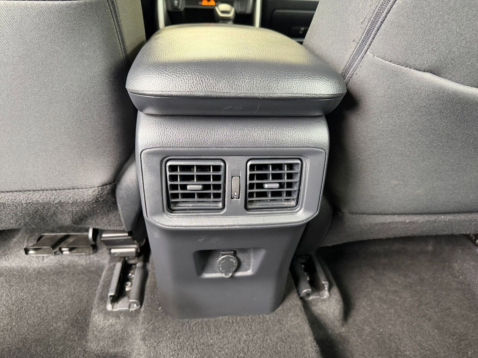 Thumbnail: 2025 Toyota RAV4 - 23