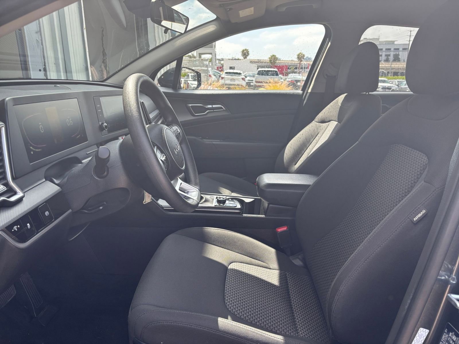 Thumbnail: 2025 Kia Sportage - 25