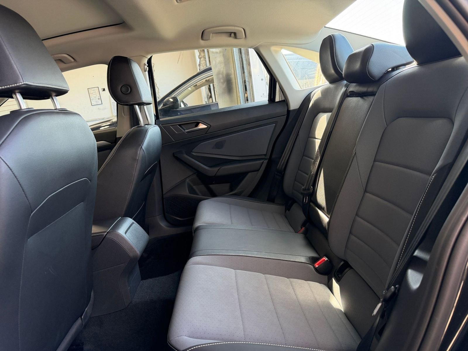 Thumbnail: 2025 Volkswagen Jetta - 24