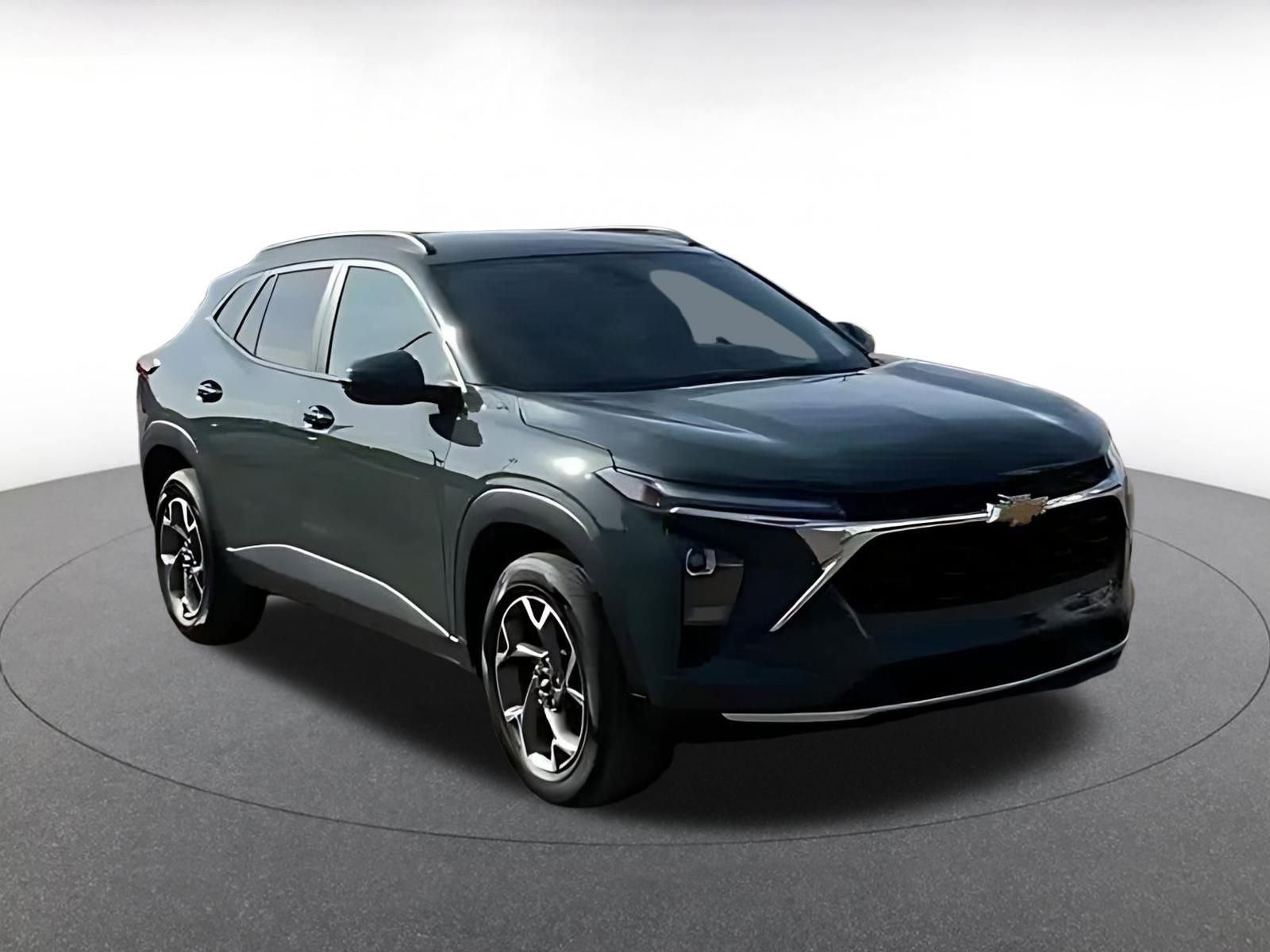 Thumbnail: 2025 Chevrolet Trax - 2