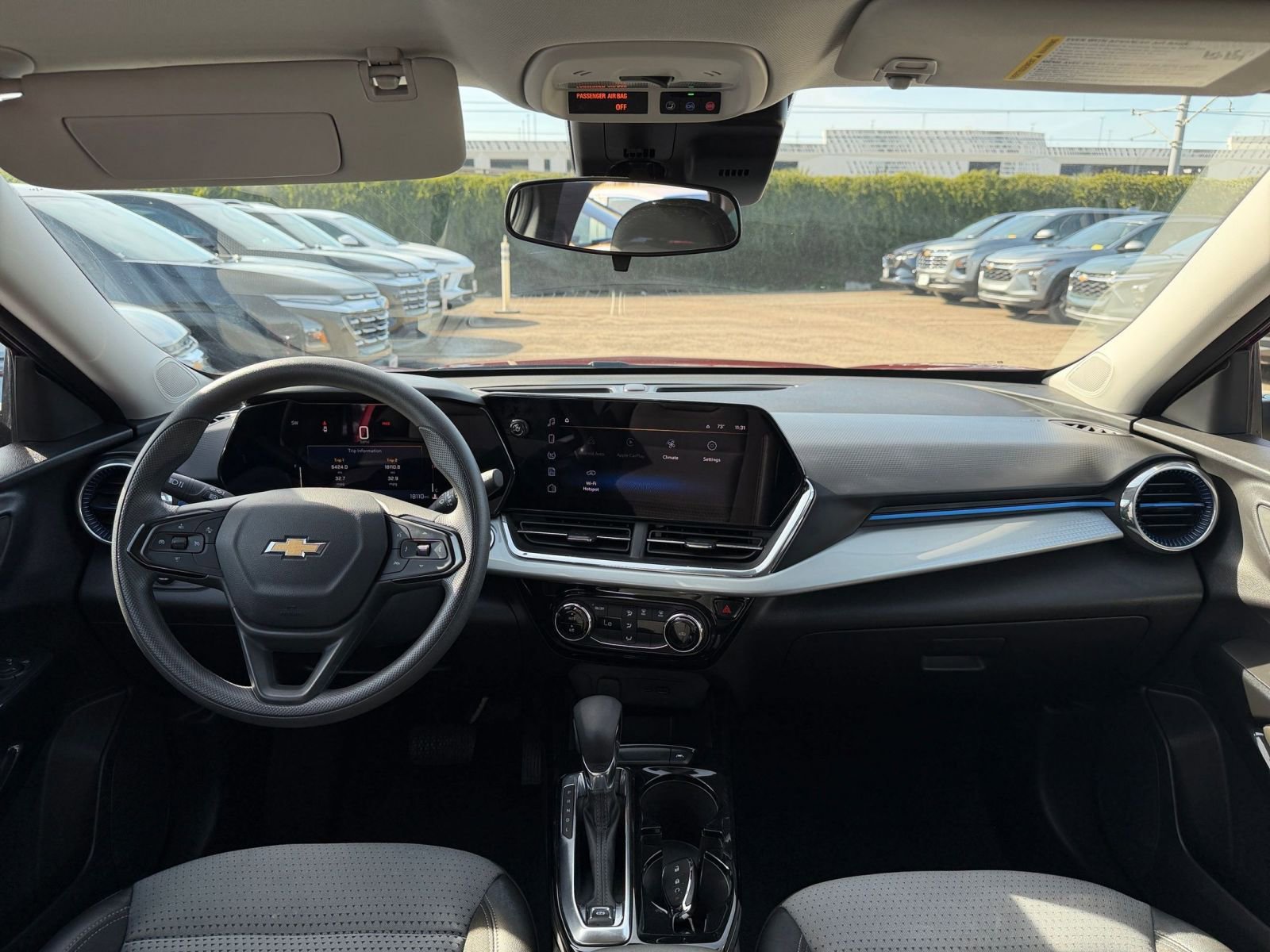 Thumbnail: 2025 Chevrolet Trax - 31