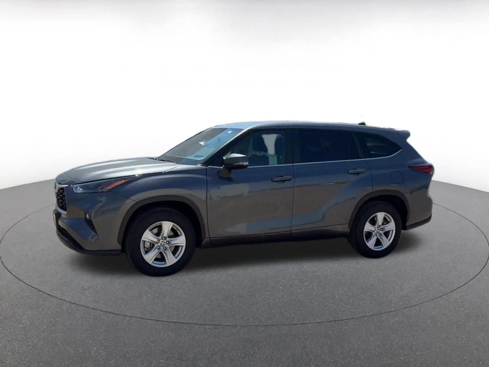 Thumbnail: 2025 Toyota Highlander - 8