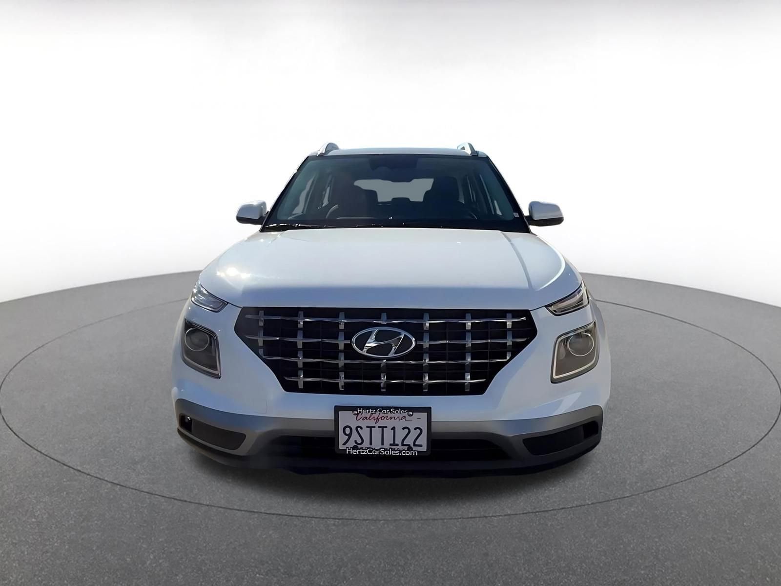 Thumbnail: 2025 Hyundai Venue - 4