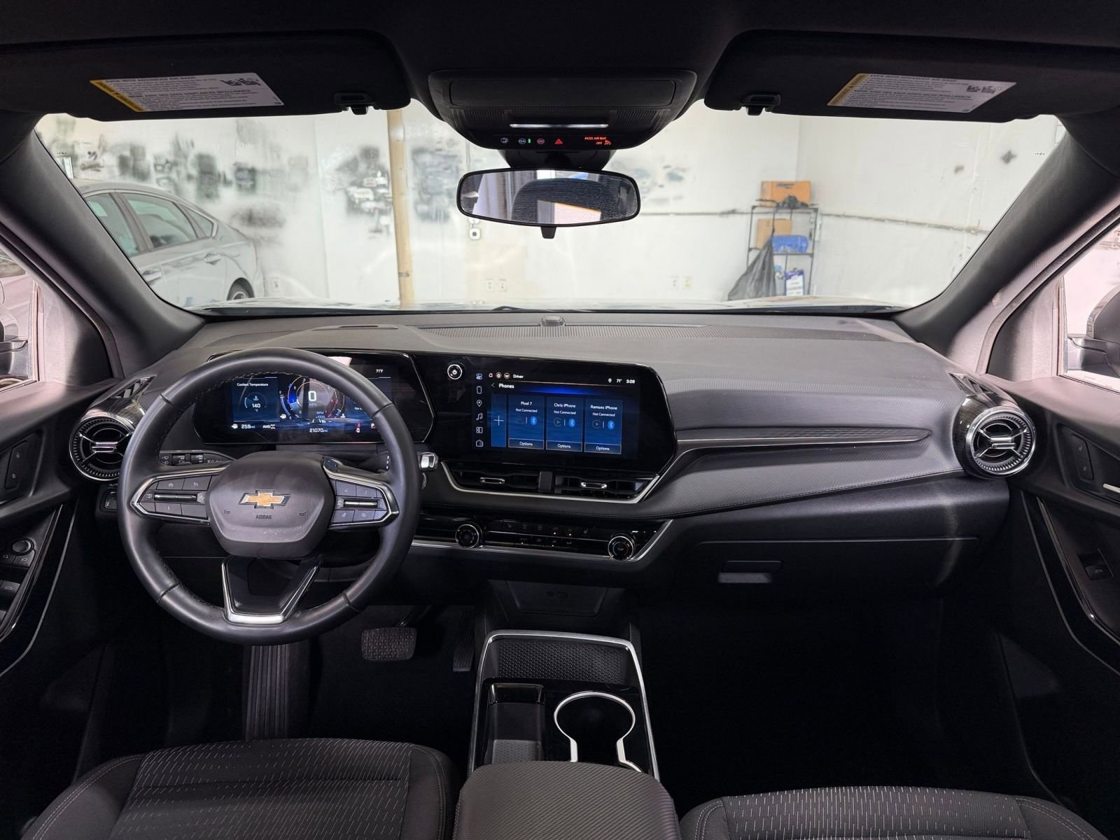 Thumbnail: 2025 Chevrolet Equinox - 32