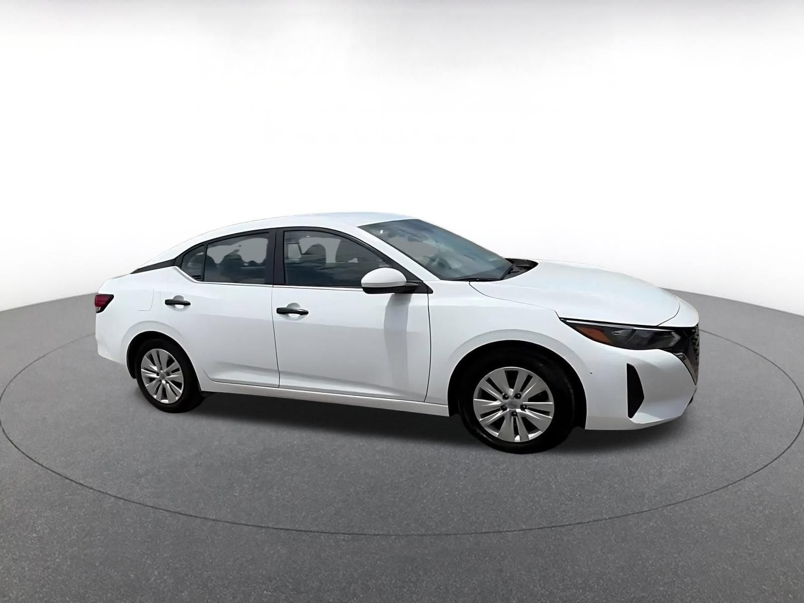Thumbnail: 2025 Nissan Sentra - 2