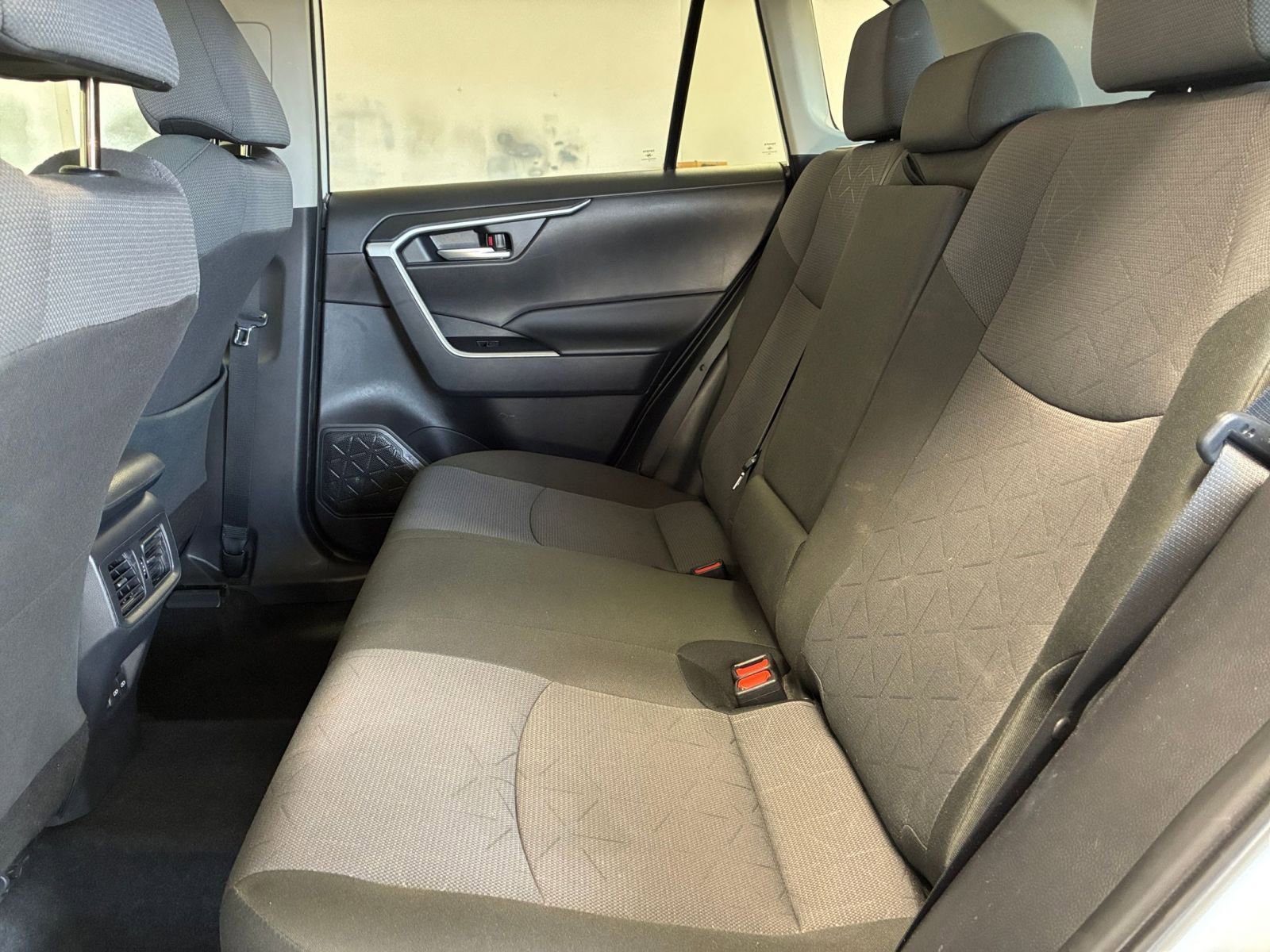 Thumbnail: 2025 Toyota RAV4 - 27