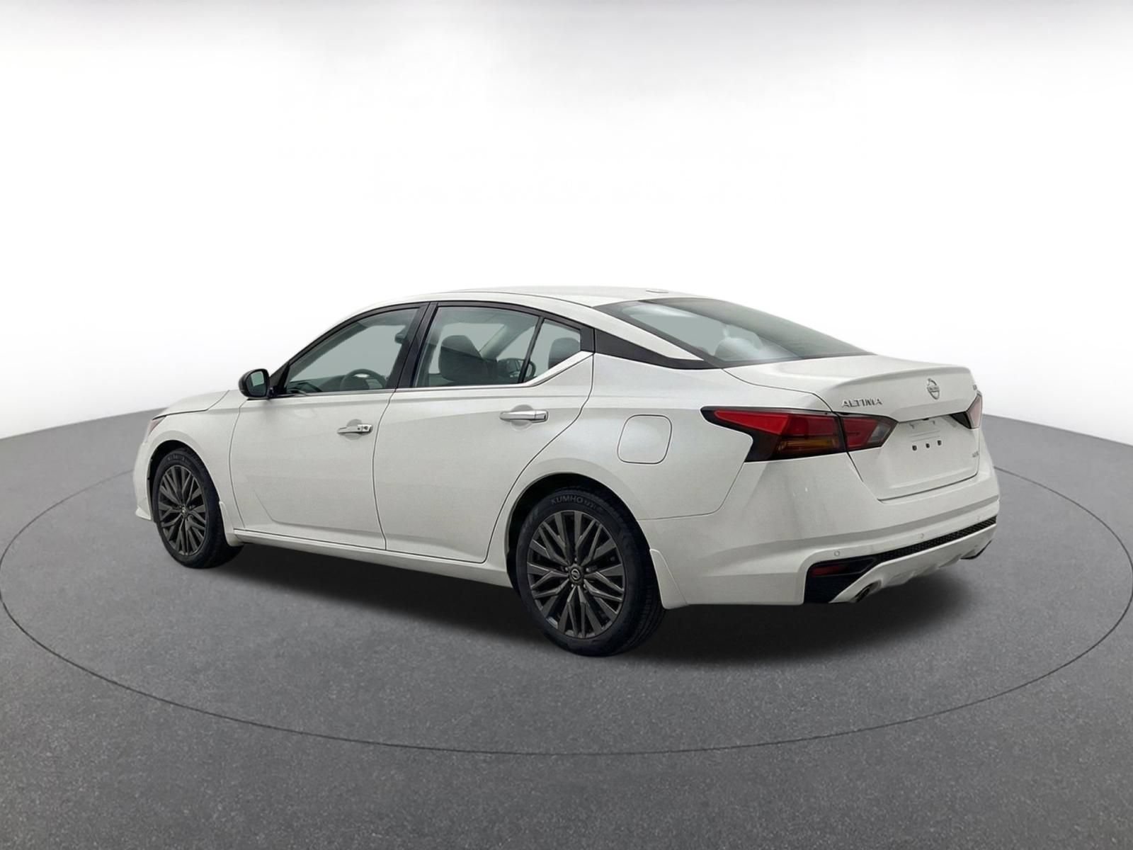Thumbnail: 2025 Nissan Altima - 7