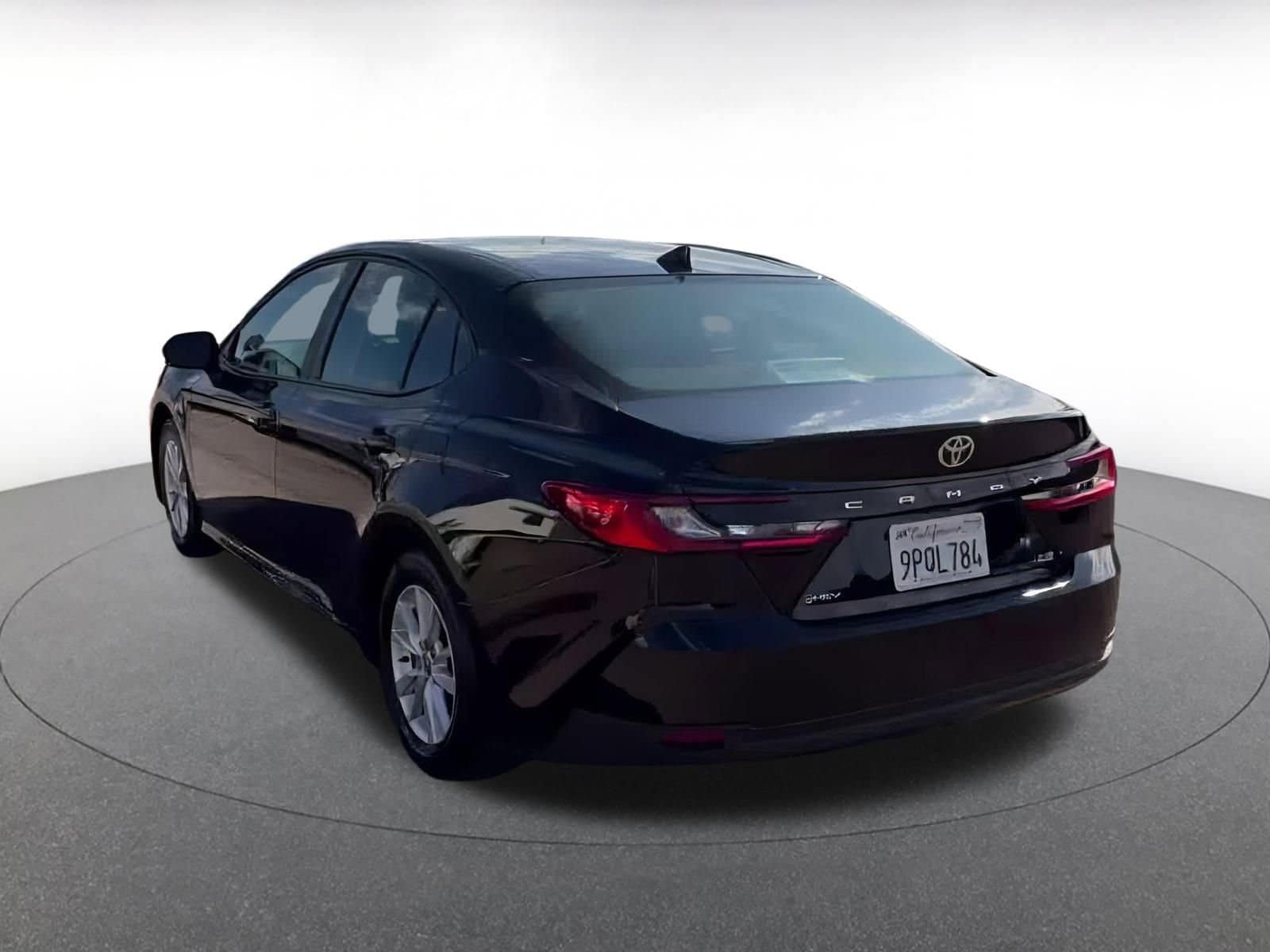 Thumbnail: 2025 Toyota Camry - 10