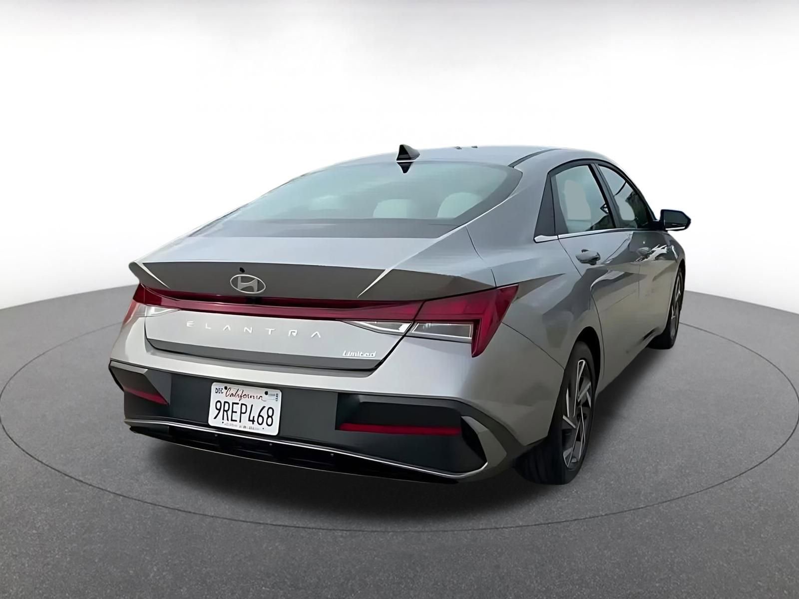 Thumbnail: 2025 Hyundai Elantra - 15