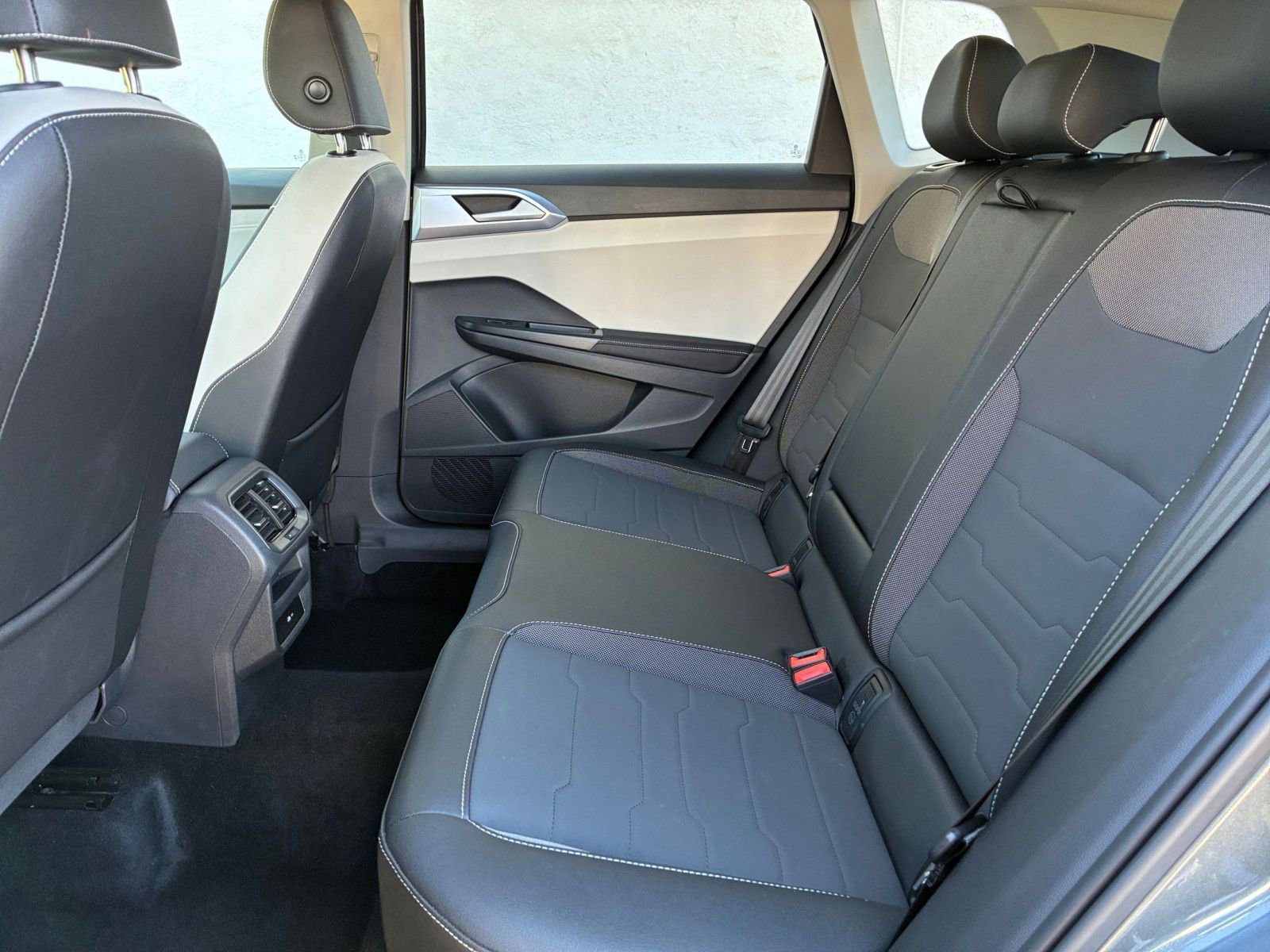 Thumbnail: 2025 Volkswagen Taos - 27