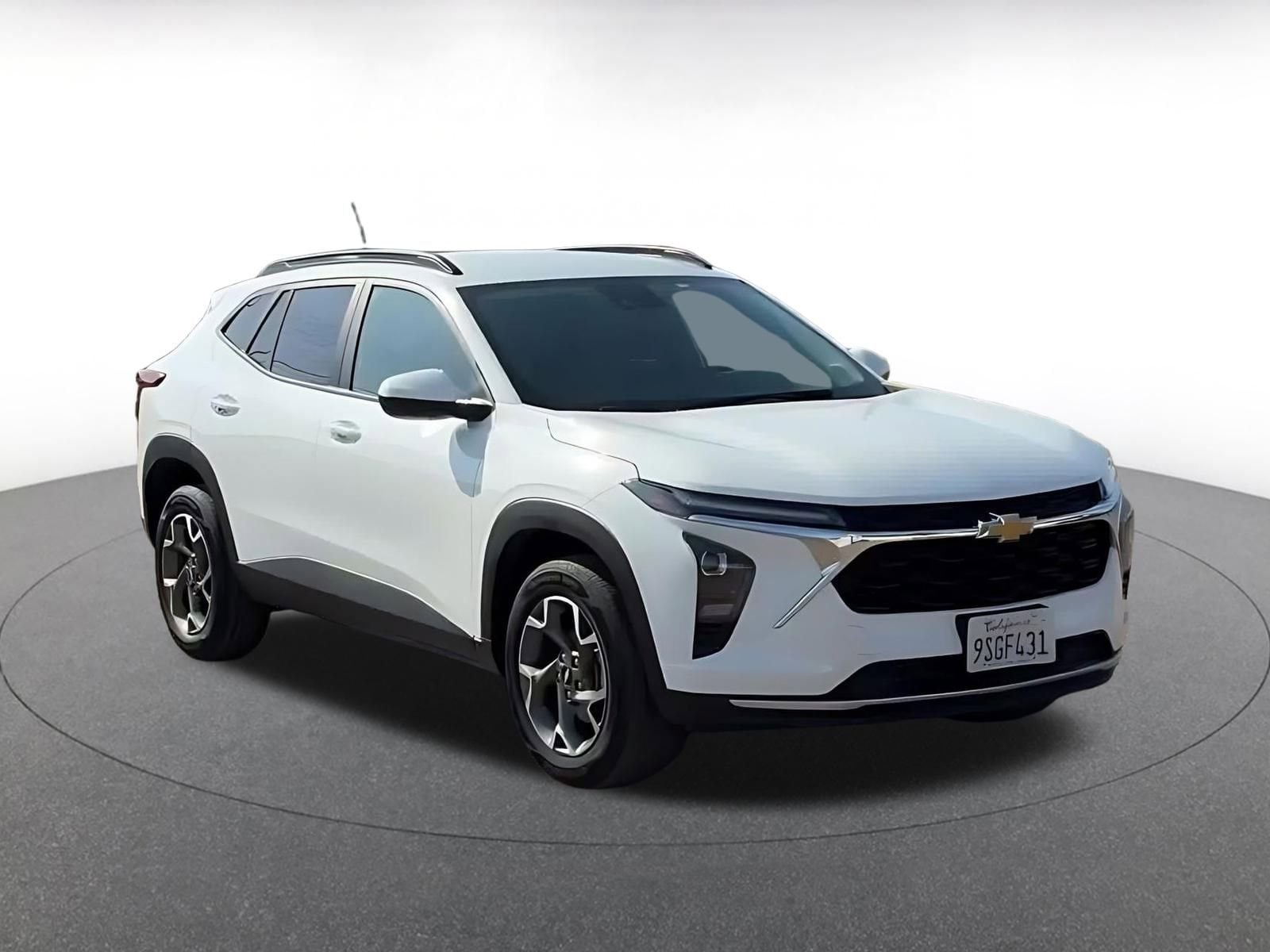 Thumbnail: 2025 Chevrolet Trax - 2