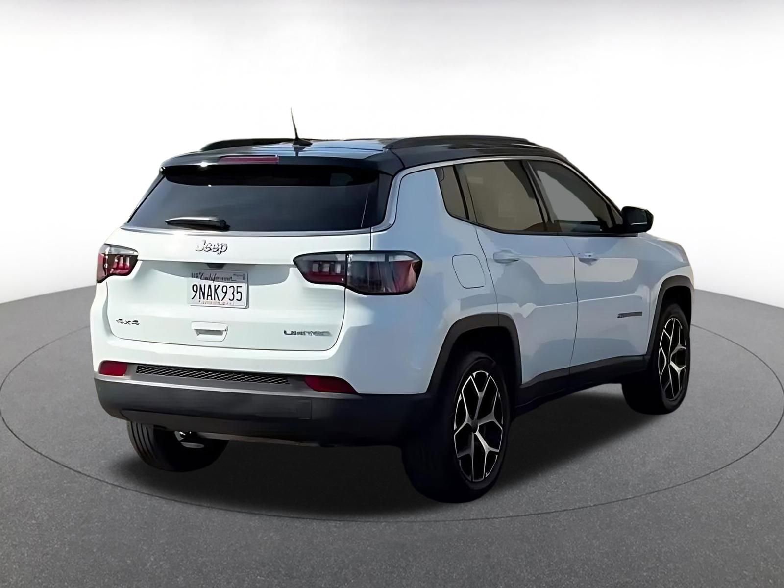 Thumbnail: 2025 Jeep Compass - 14