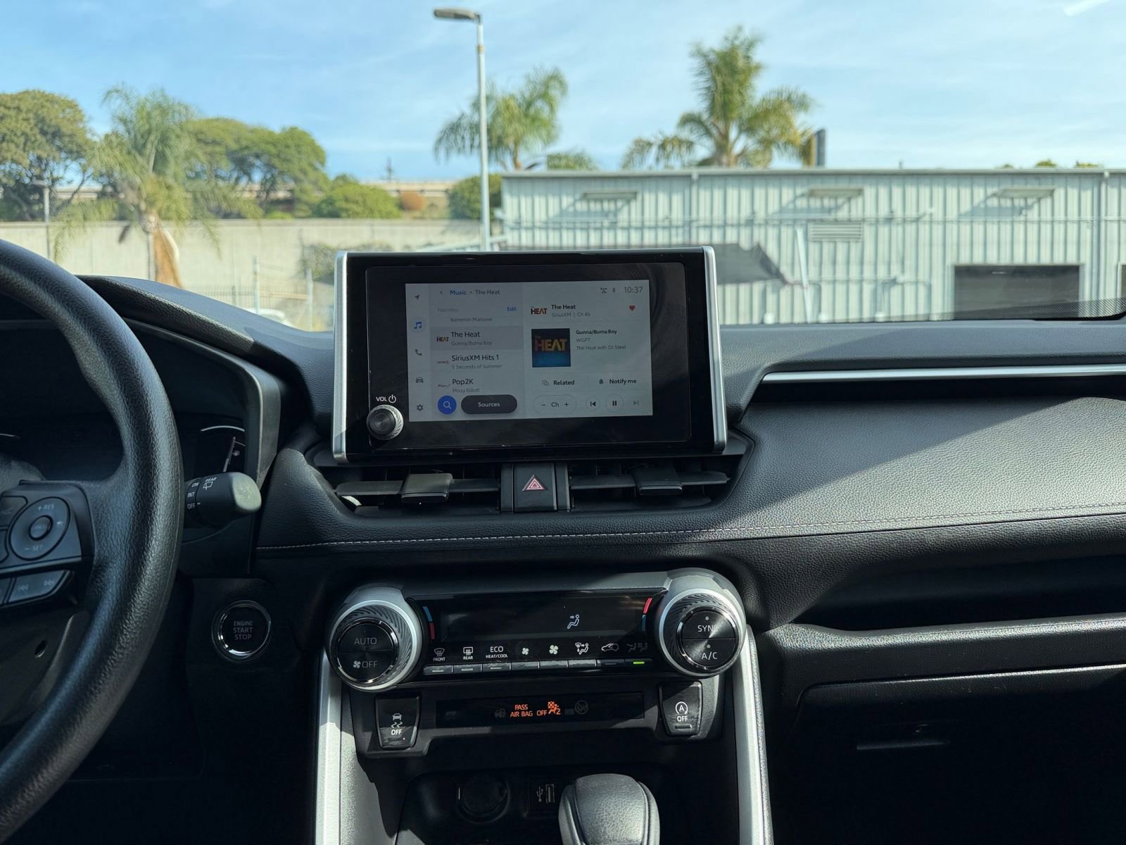 Thumbnail: 2025 Toyota RAV4 - 18