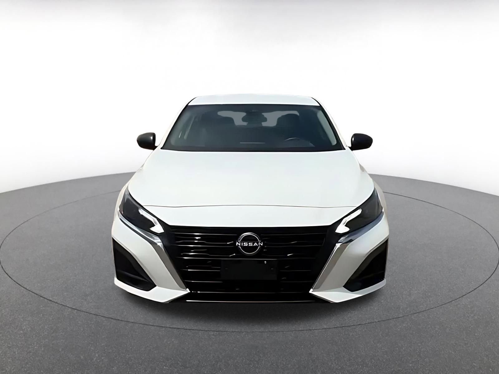 Thumbnail: 2025 Nissan Altima - 4