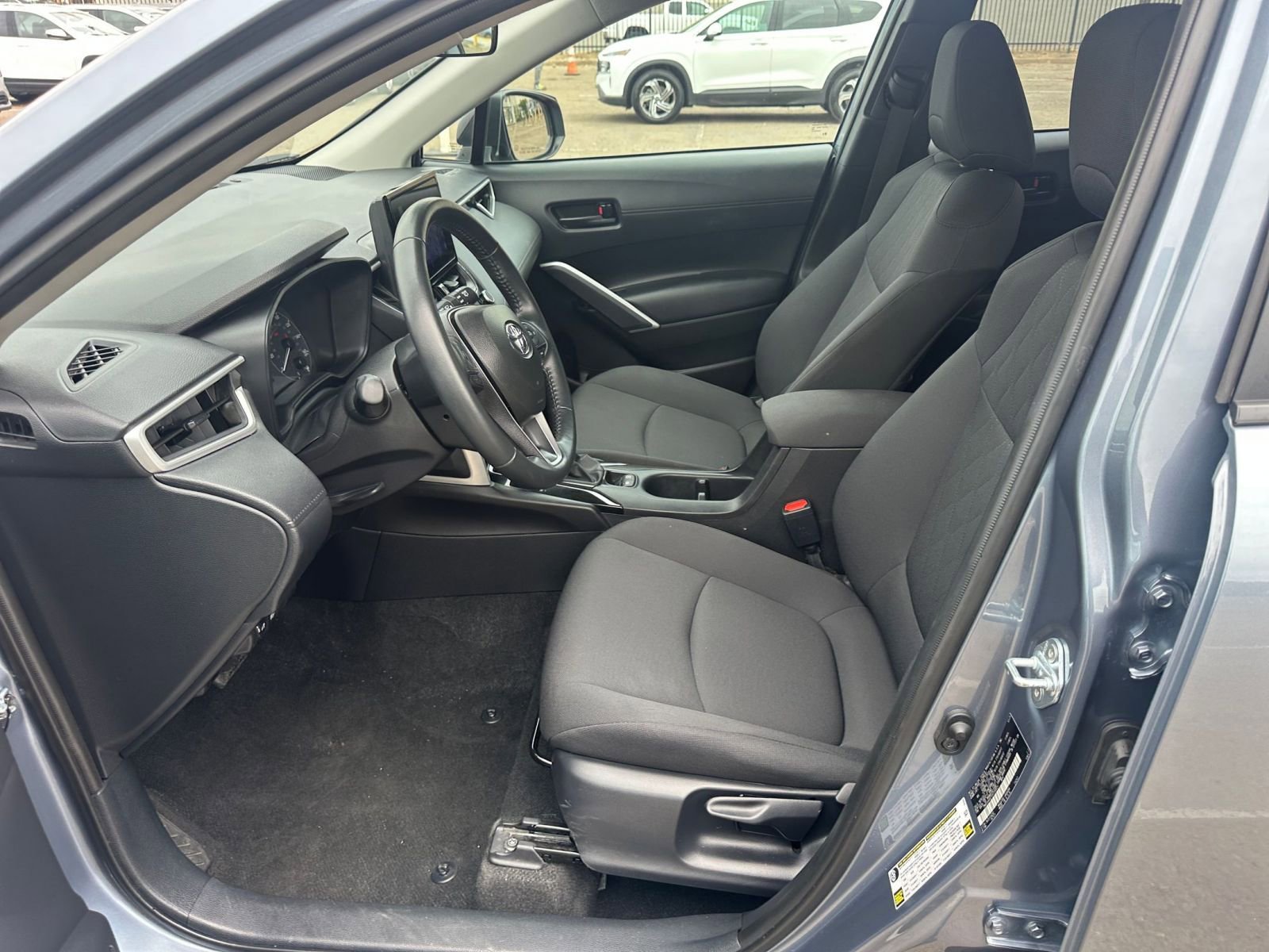 Thumbnail: 2025 Toyota Corolla Cross - 25