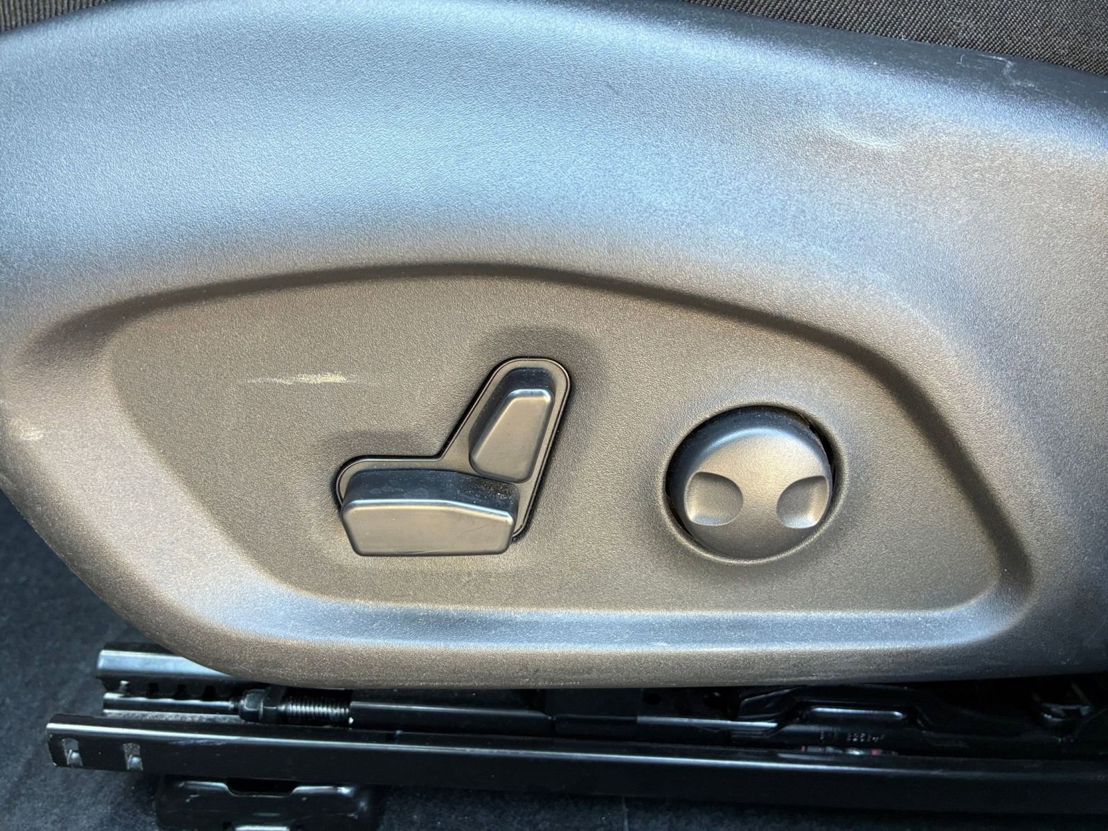 Thumbnail: 2025 Jeep Compass - 22