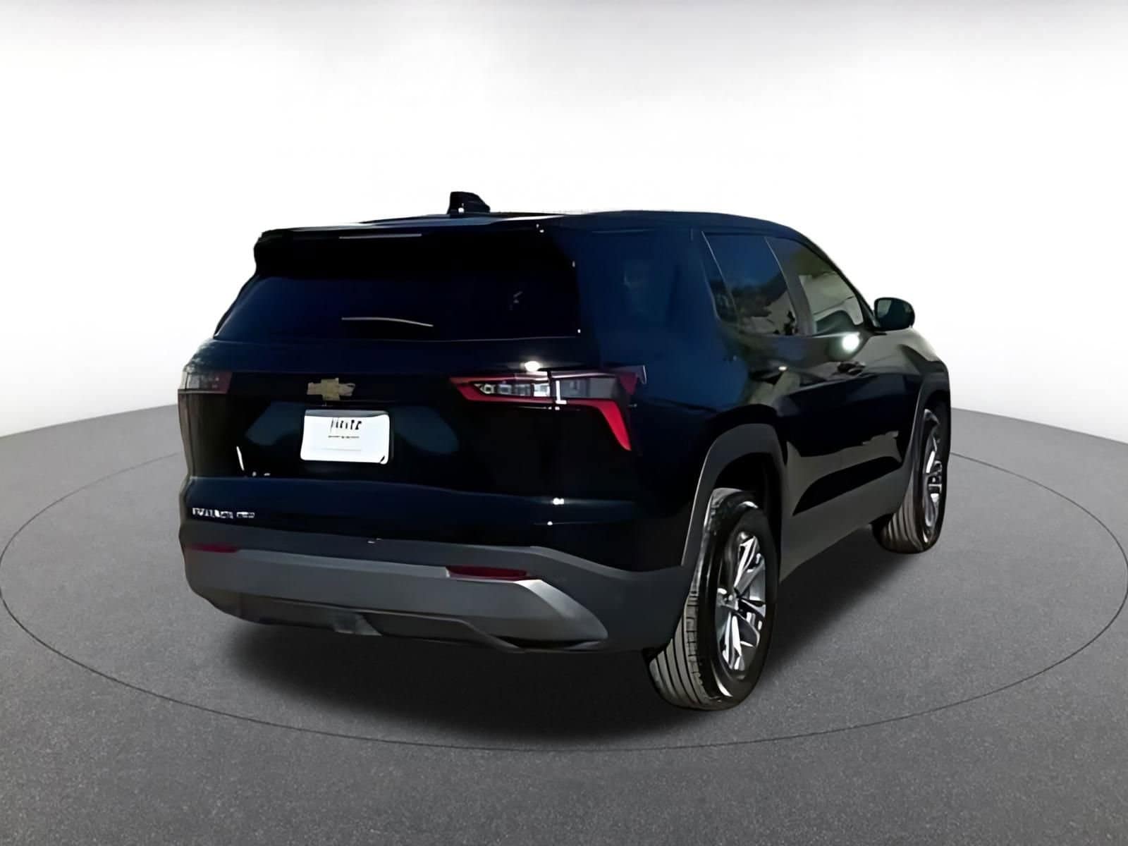 Thumbnail: 2025 Chevrolet Equinox - 16