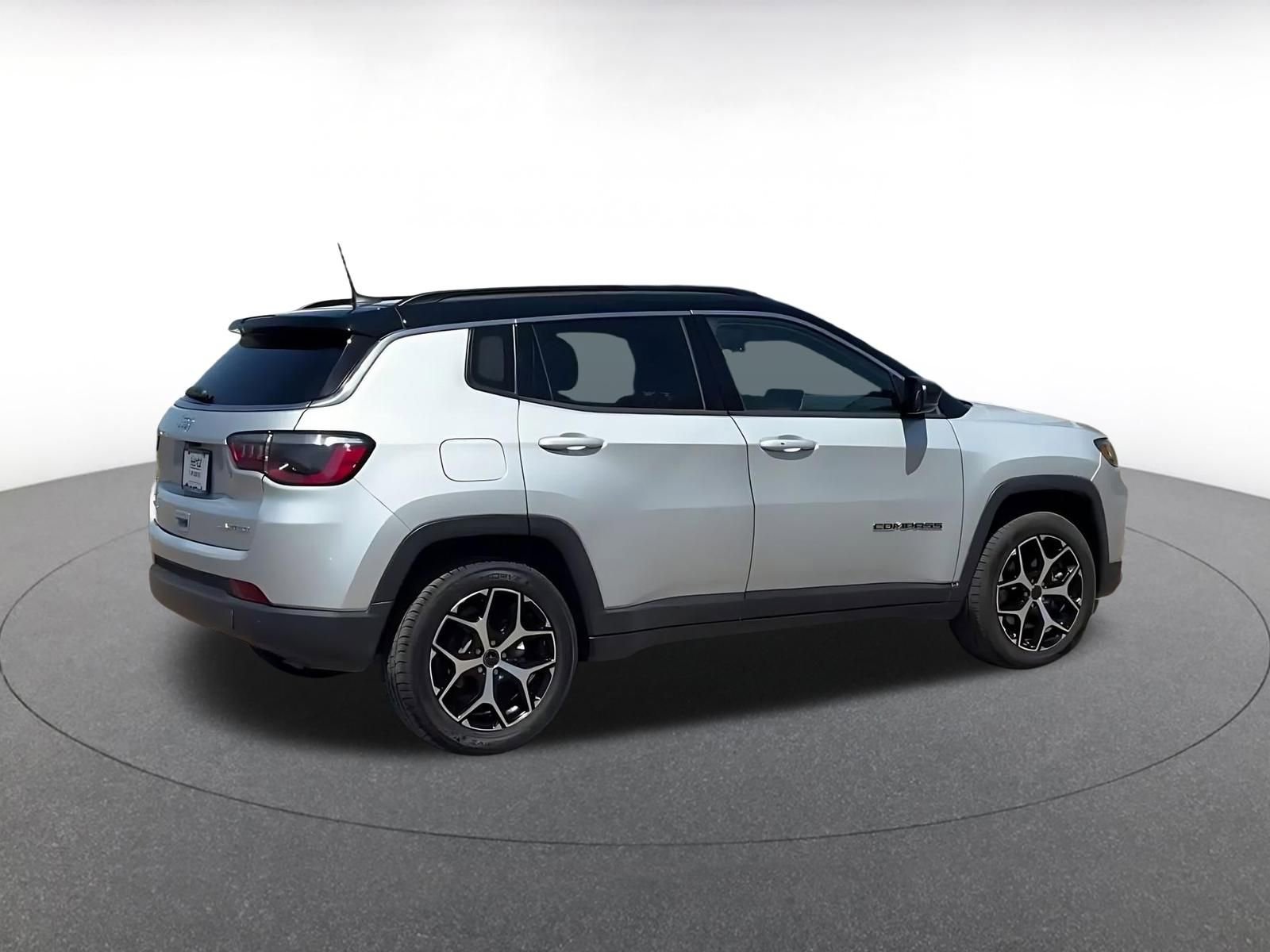 Thumbnail: 2025 Jeep Compass - 15