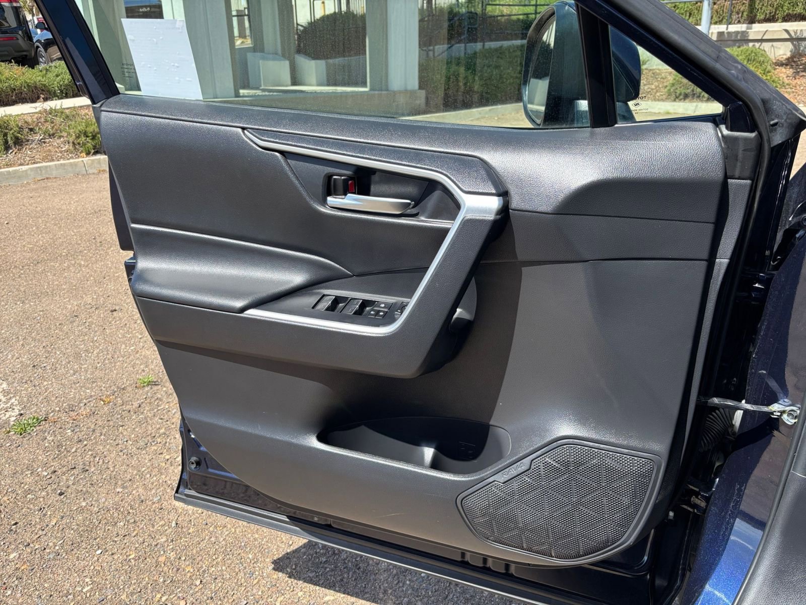 Thumbnail: 2024 Toyota RAV4 - 18