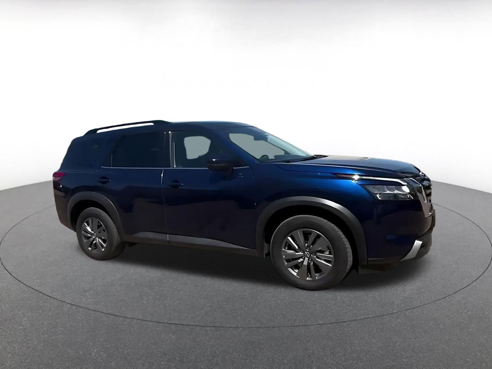 Thumbnail: 2025 Nissan Pathfinder - 2