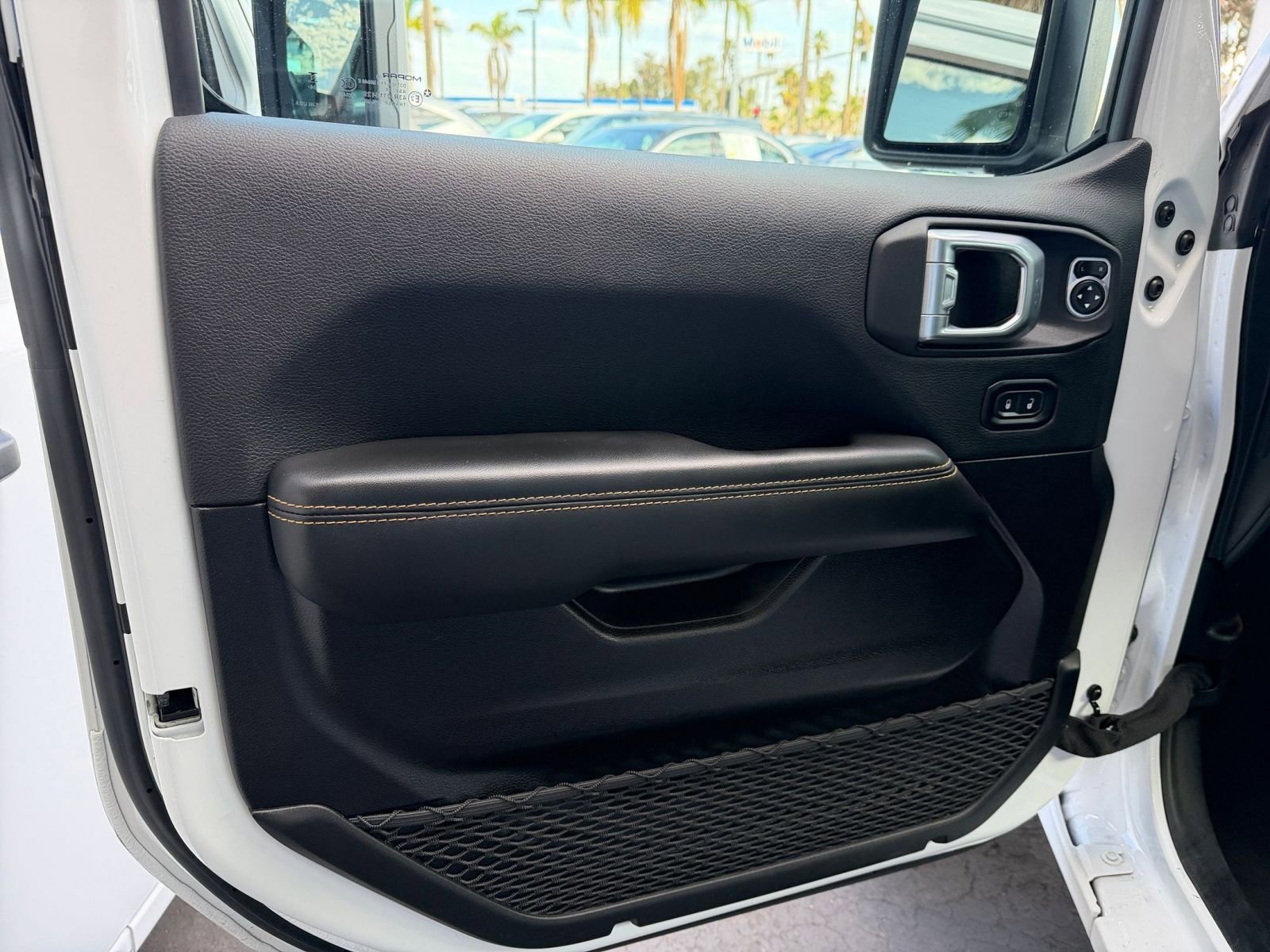 Thumbnail: 2025 Jeep Wrangler - 20