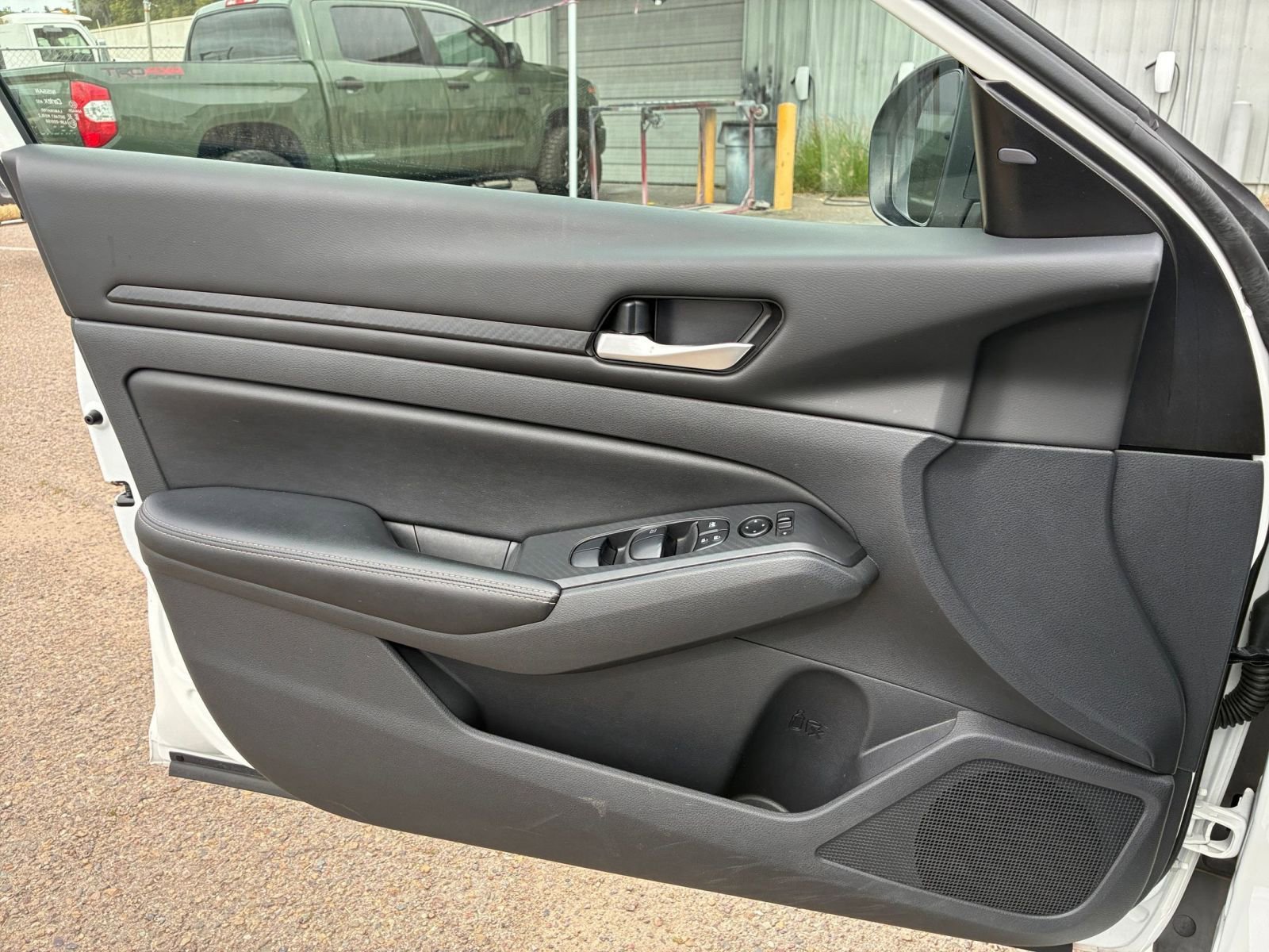 Thumbnail: 2025 Nissan Altima - 18