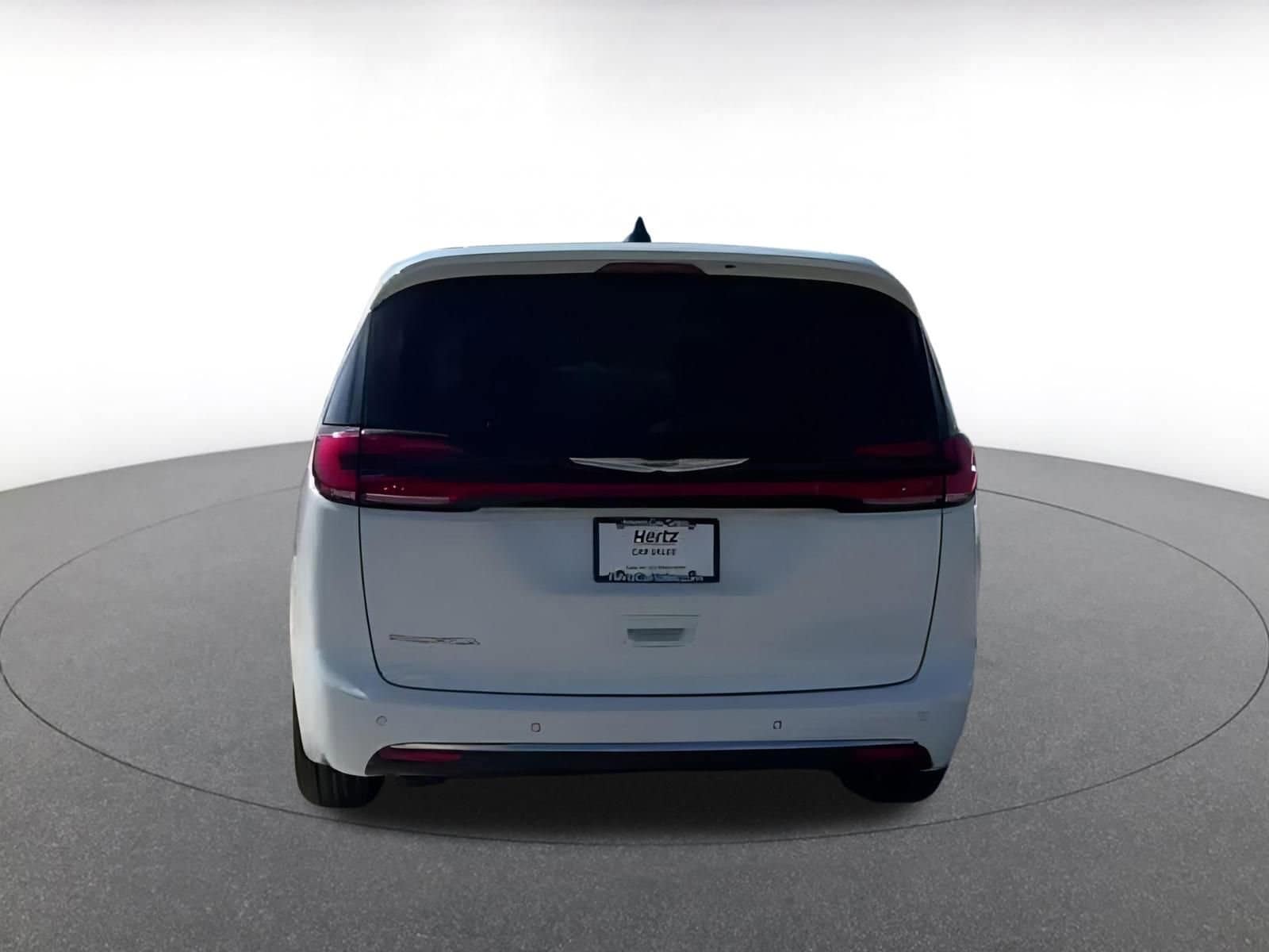 Thumbnail: 2024 Chrysler Pacifica - 11