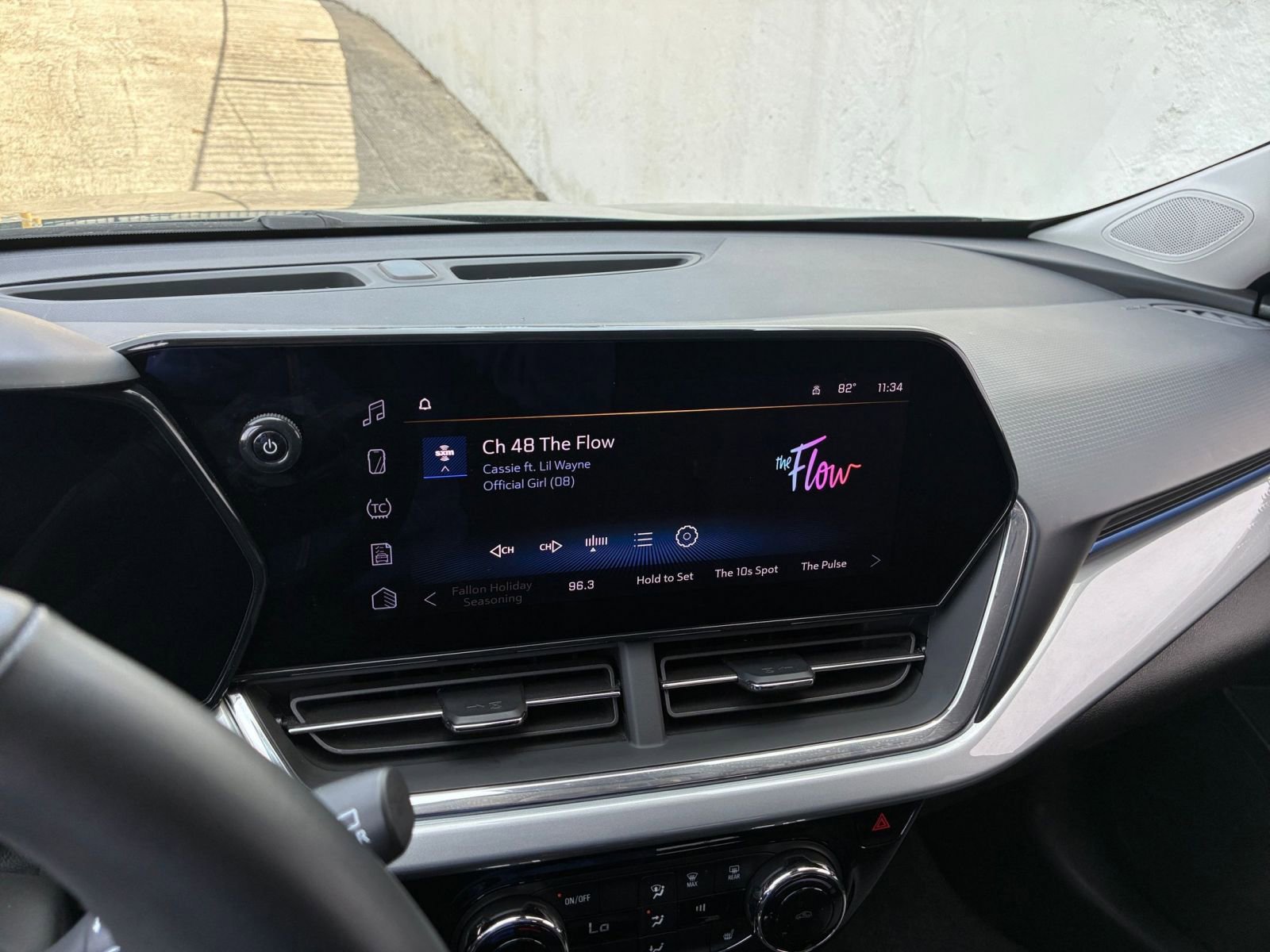 Thumbnail: 2025 Chevrolet Trax - 20
