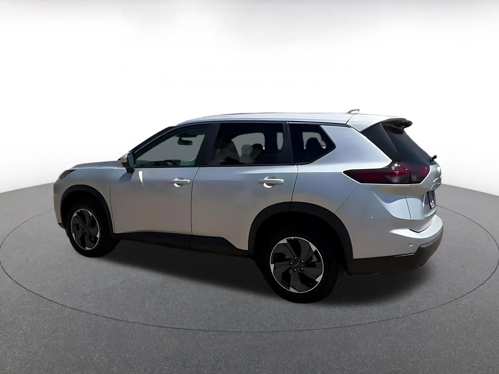 Thumbnail: 2025 Nissan Rogue - 10