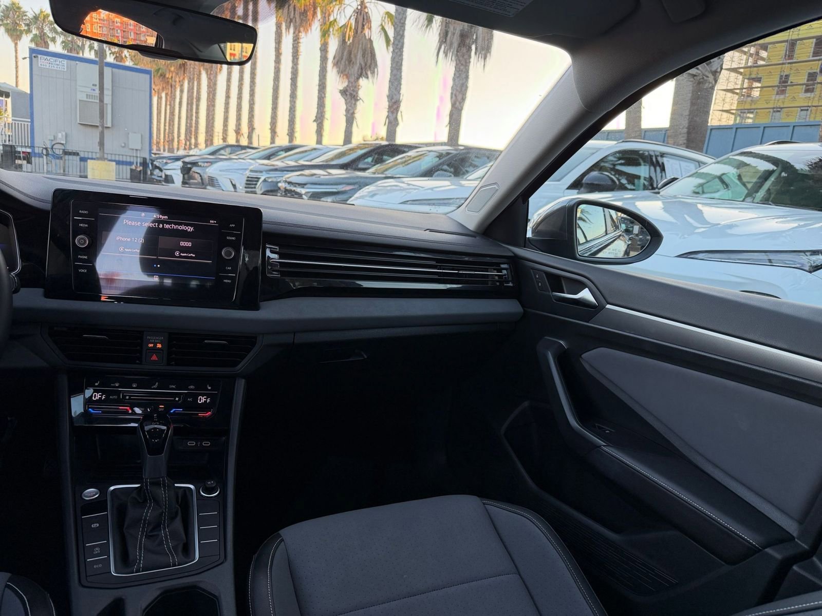 Thumbnail: 2025 Volkswagen Jetta - 34