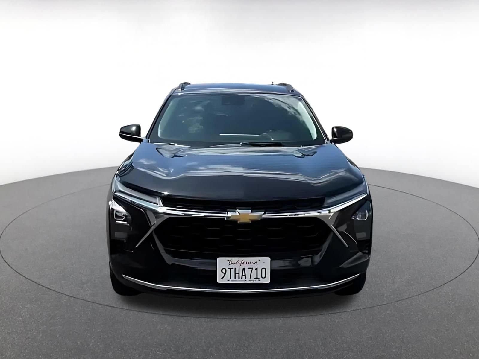 Thumbnail: 2025 Chevrolet Trax - 4