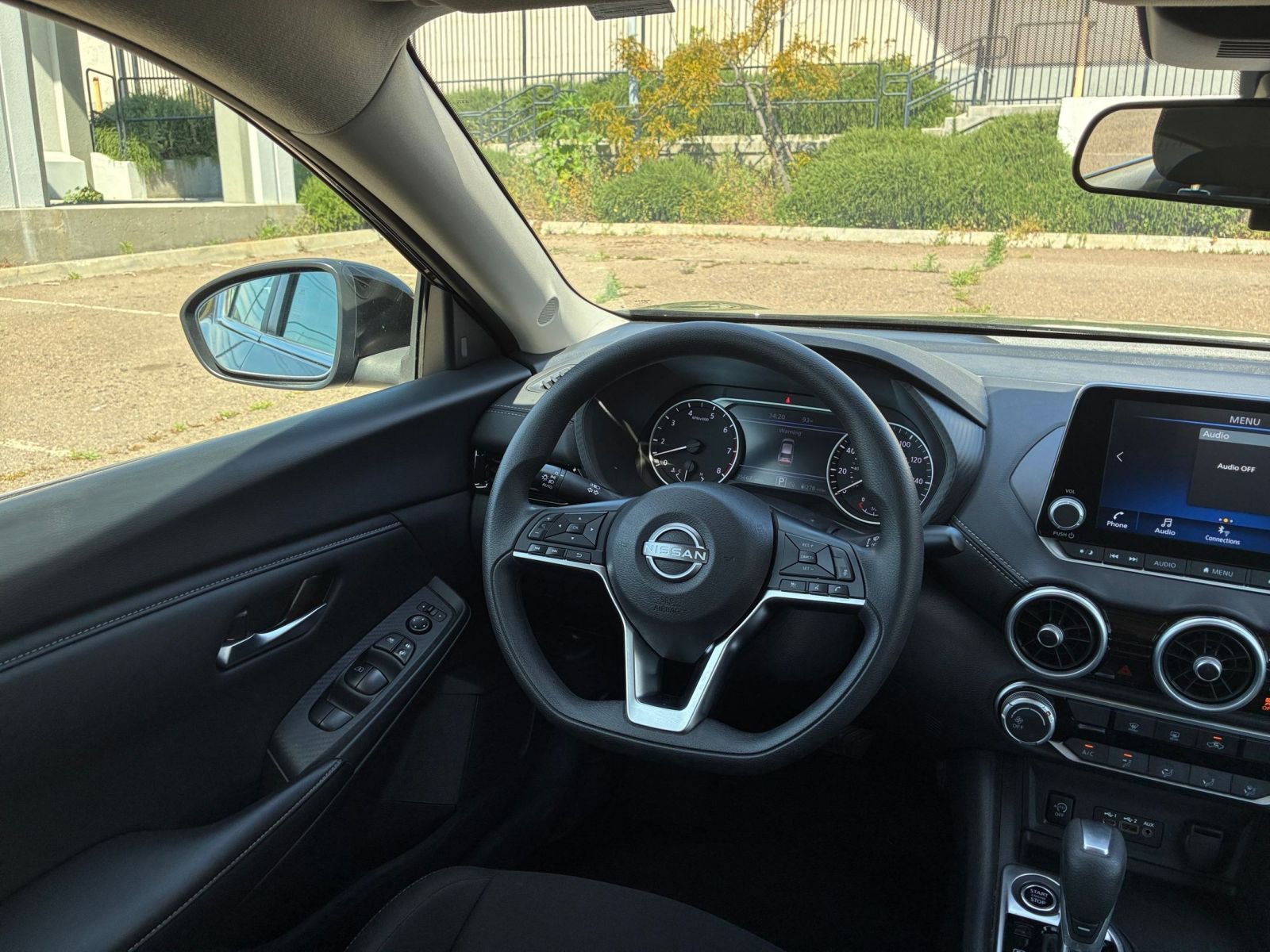 Thumbnail: 2025 Nissan Sentra - 32
