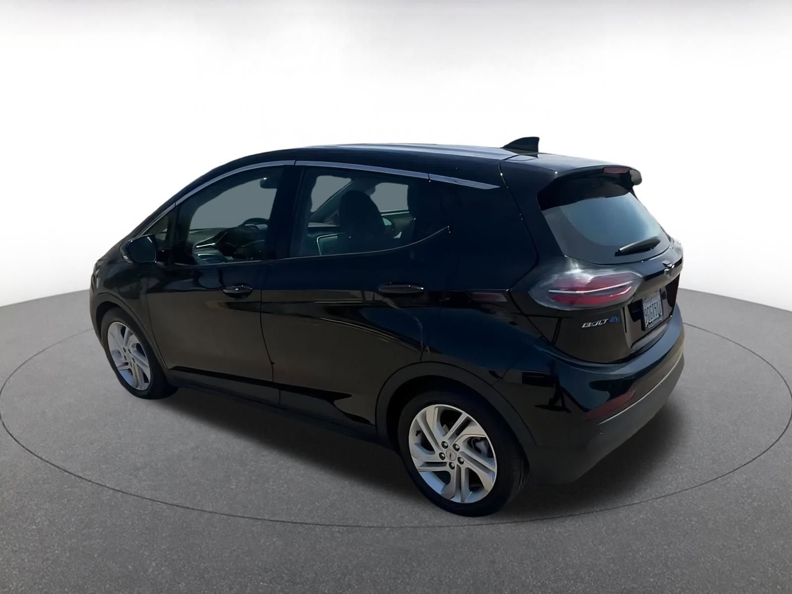 Thumbnail: 2023 Chevrolet Bolt EV - 10