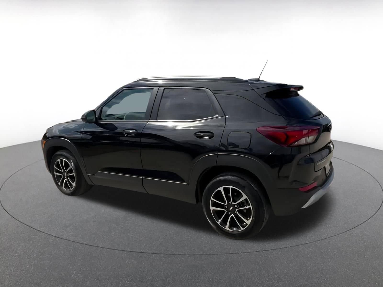 Thumbnail: 2024 Chevrolet TrailBlazer - 10