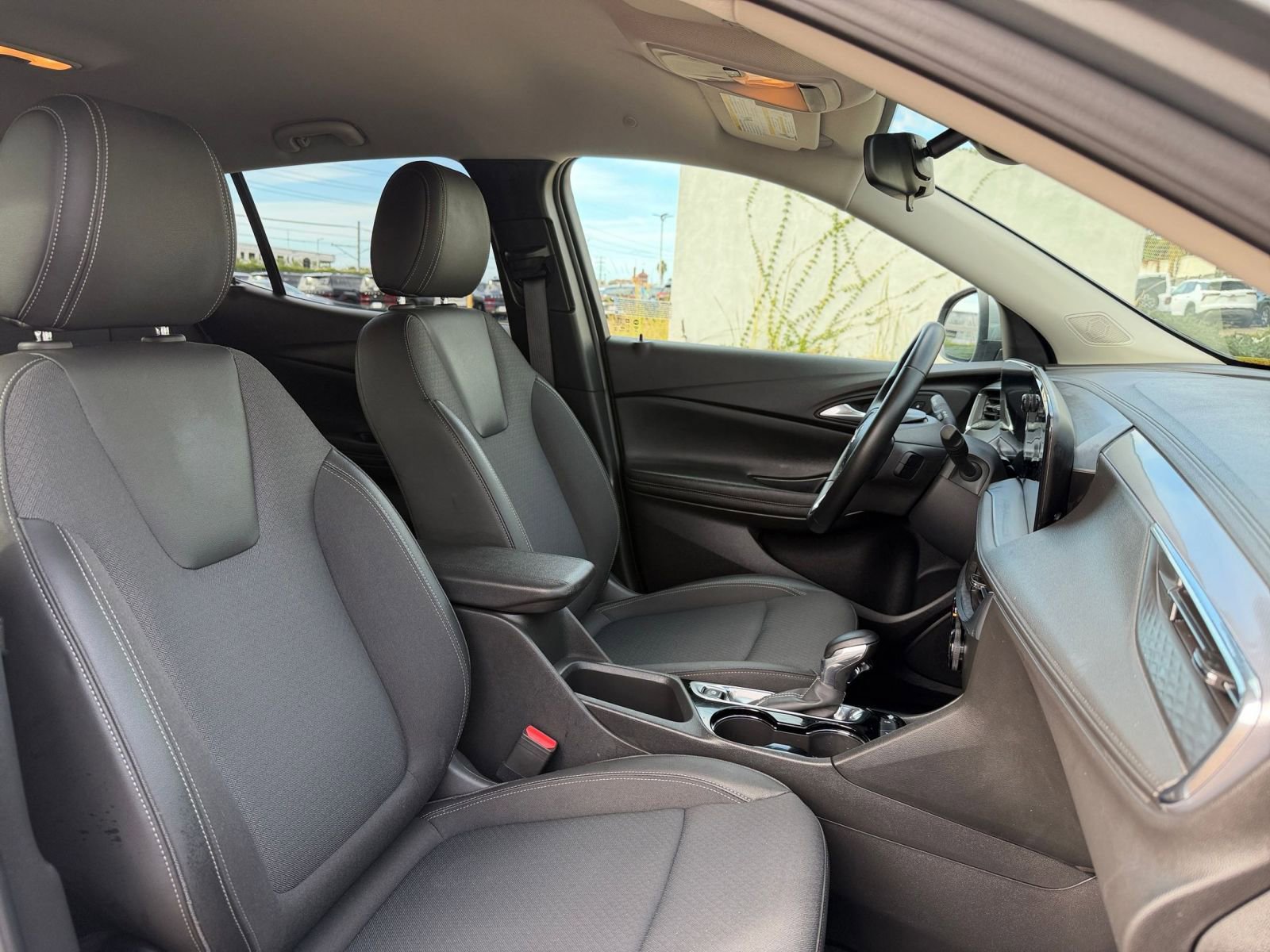 Thumbnail: 2025 Buick Encore GX - 34