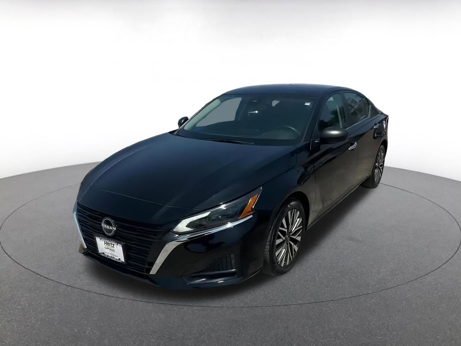 Thumbnail: 2024 Nissan Altima - 7