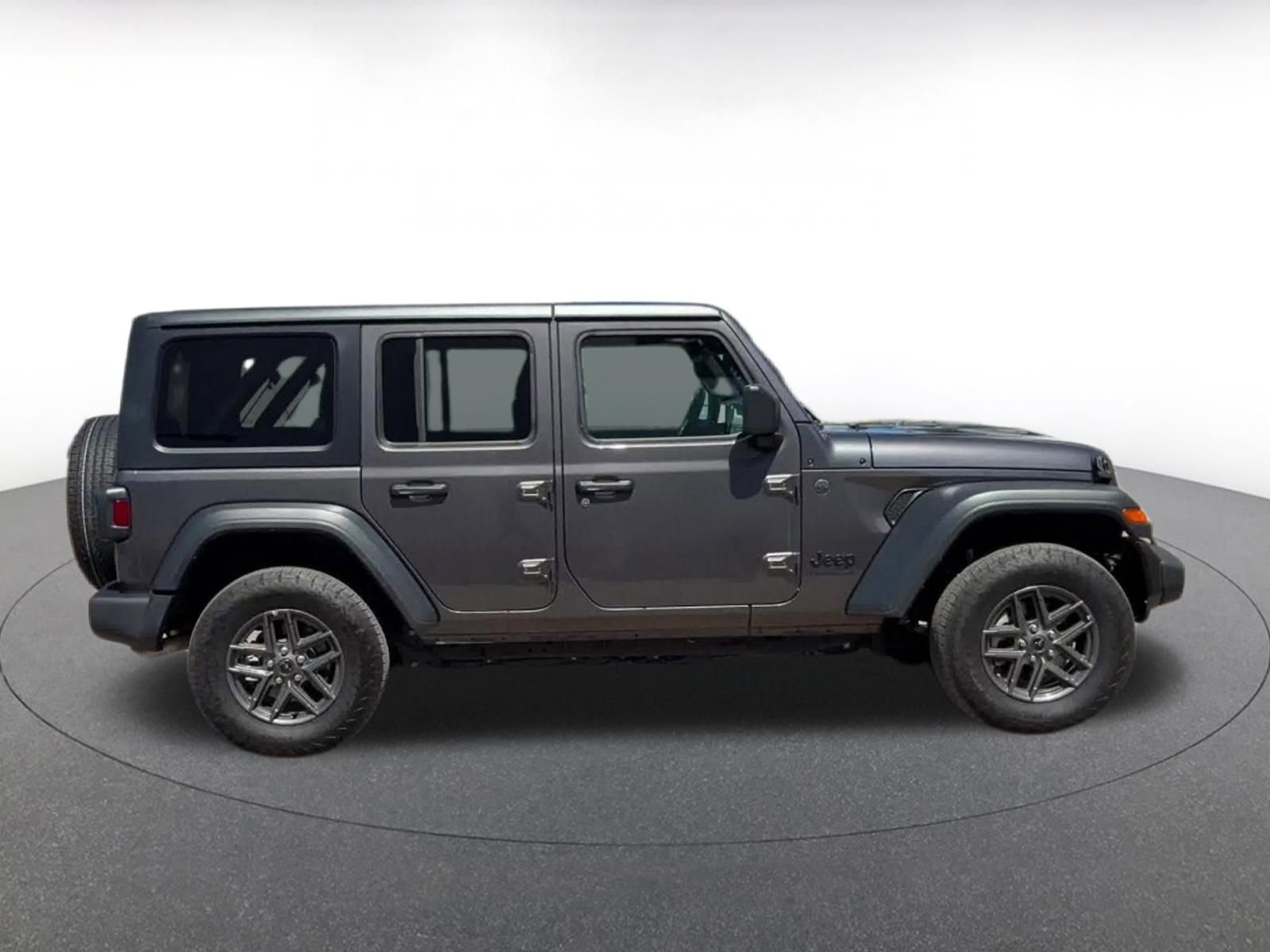 Thumbnail: 2025 Jeep Wrangler - 16